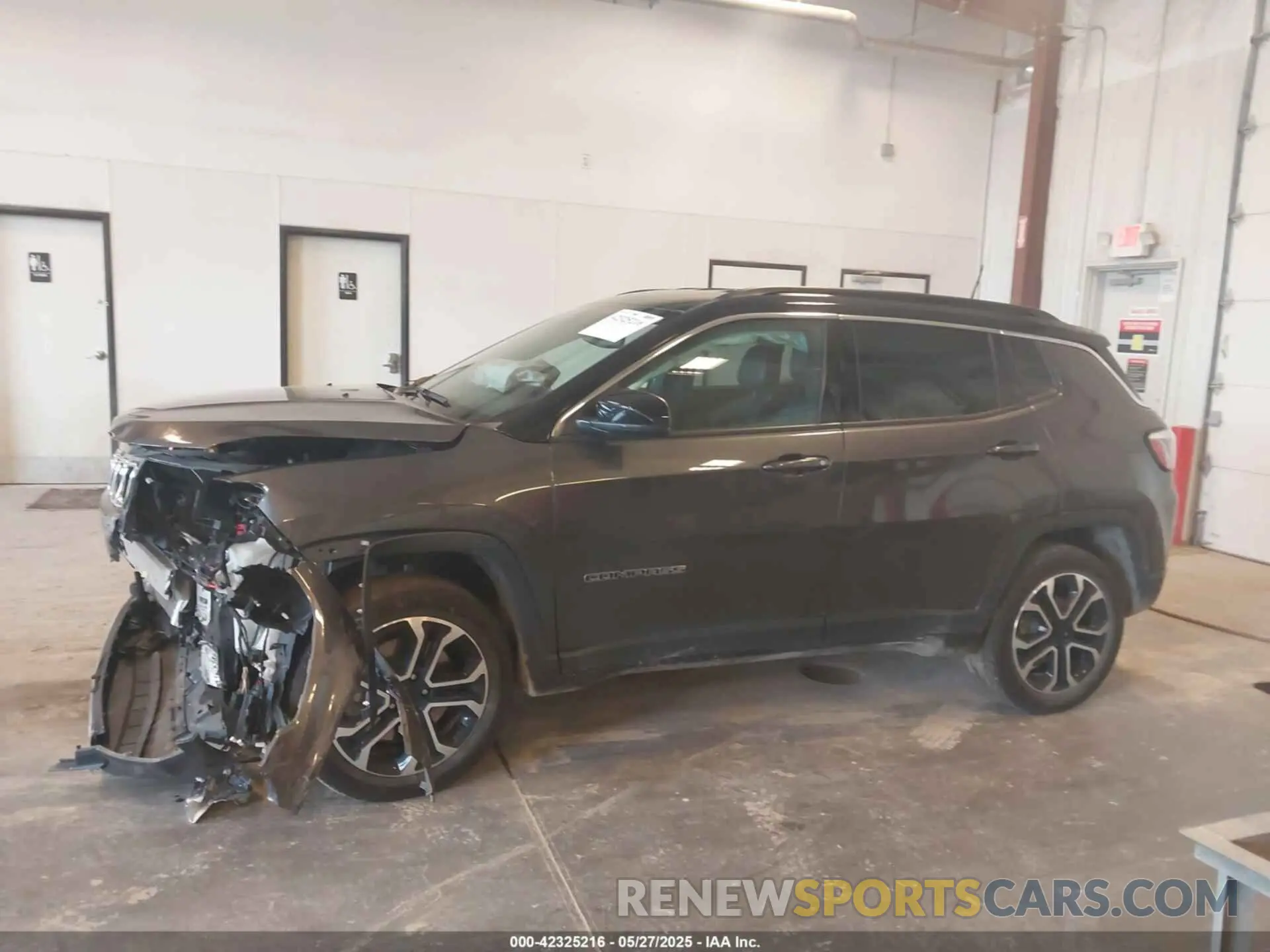 14 Photograph of a damaged car 3C4NJDCN2PT520022 JEEP COMPASS 2023