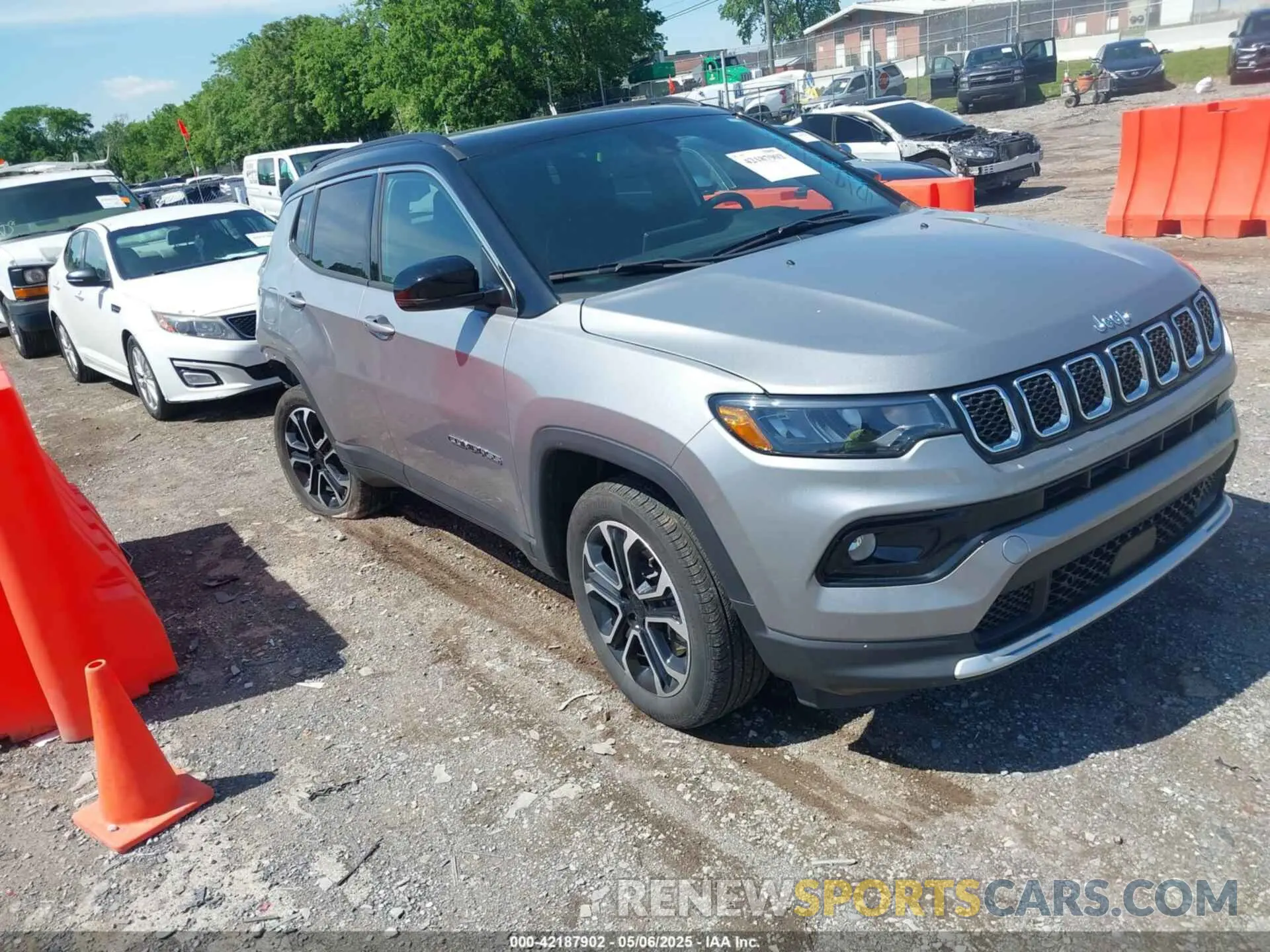 1 Photograph of a damaged car 3C4NJDCN2PT534664 JEEP COMPASS 2023