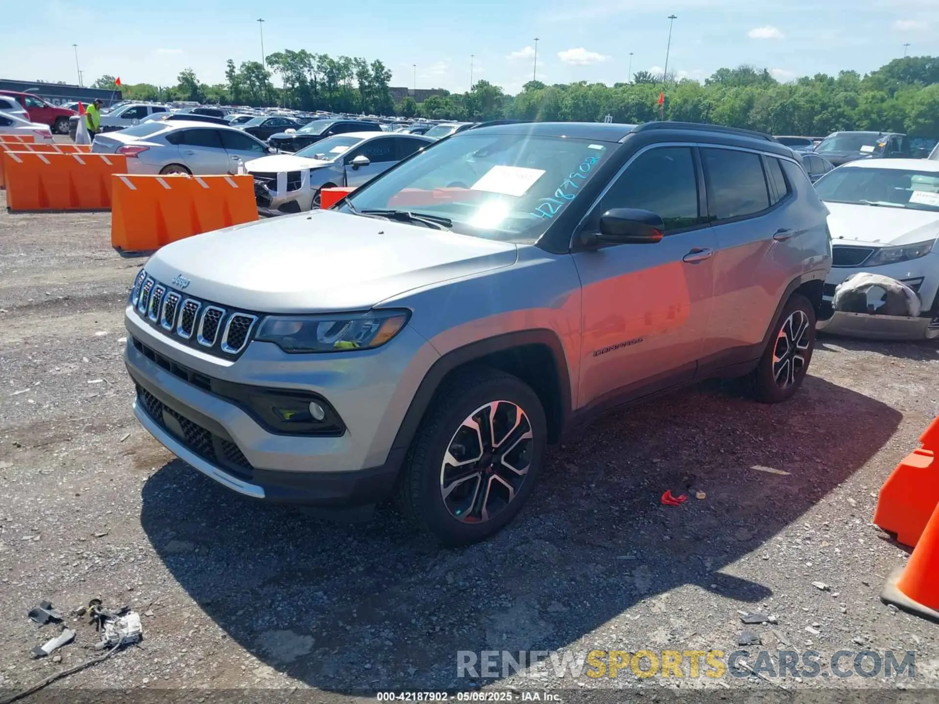 2 Photograph of a damaged car 3C4NJDCN2PT534664 JEEP COMPASS 2023