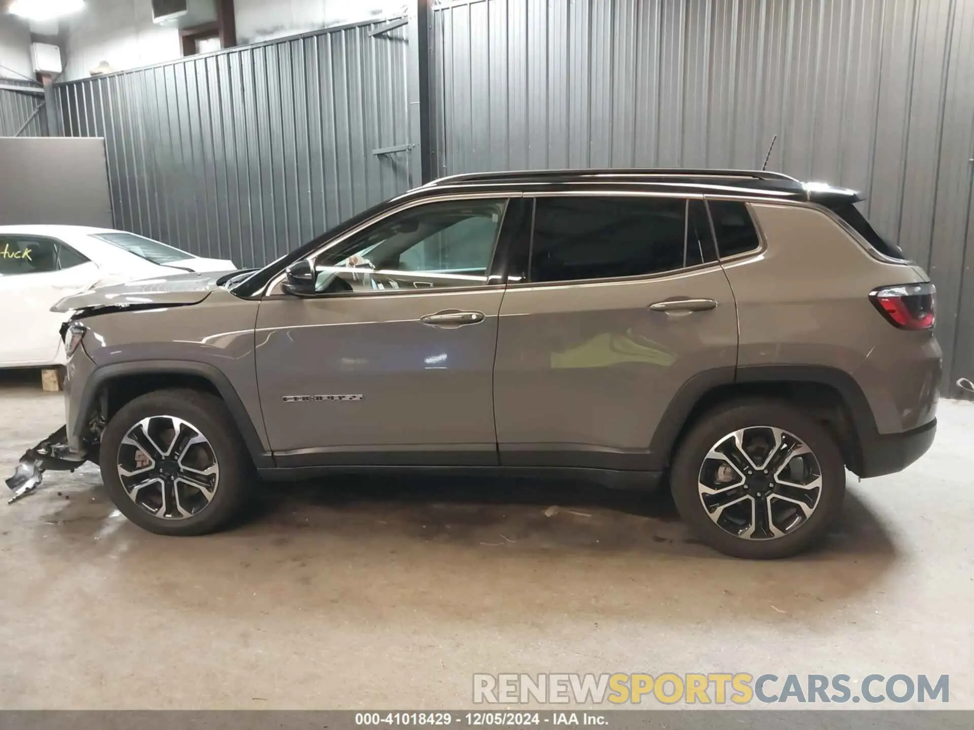 14 Photograph of a damaged car 3C4NJDCN3PT540229 JEEP COMPASS 2023