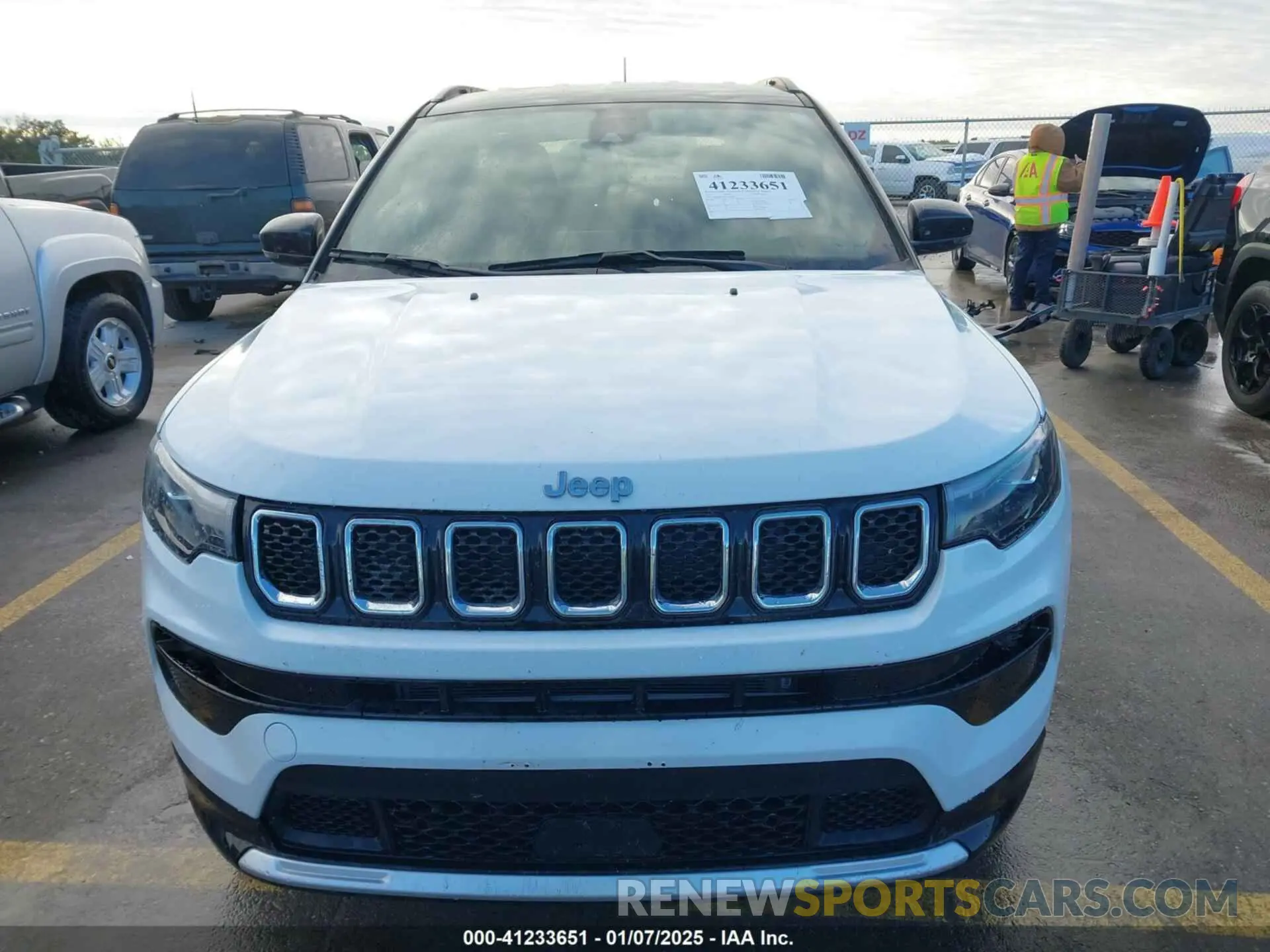 13 Photograph of a damaged car 3C4NJDCN3PT541204 JEEP COMPASS 2023