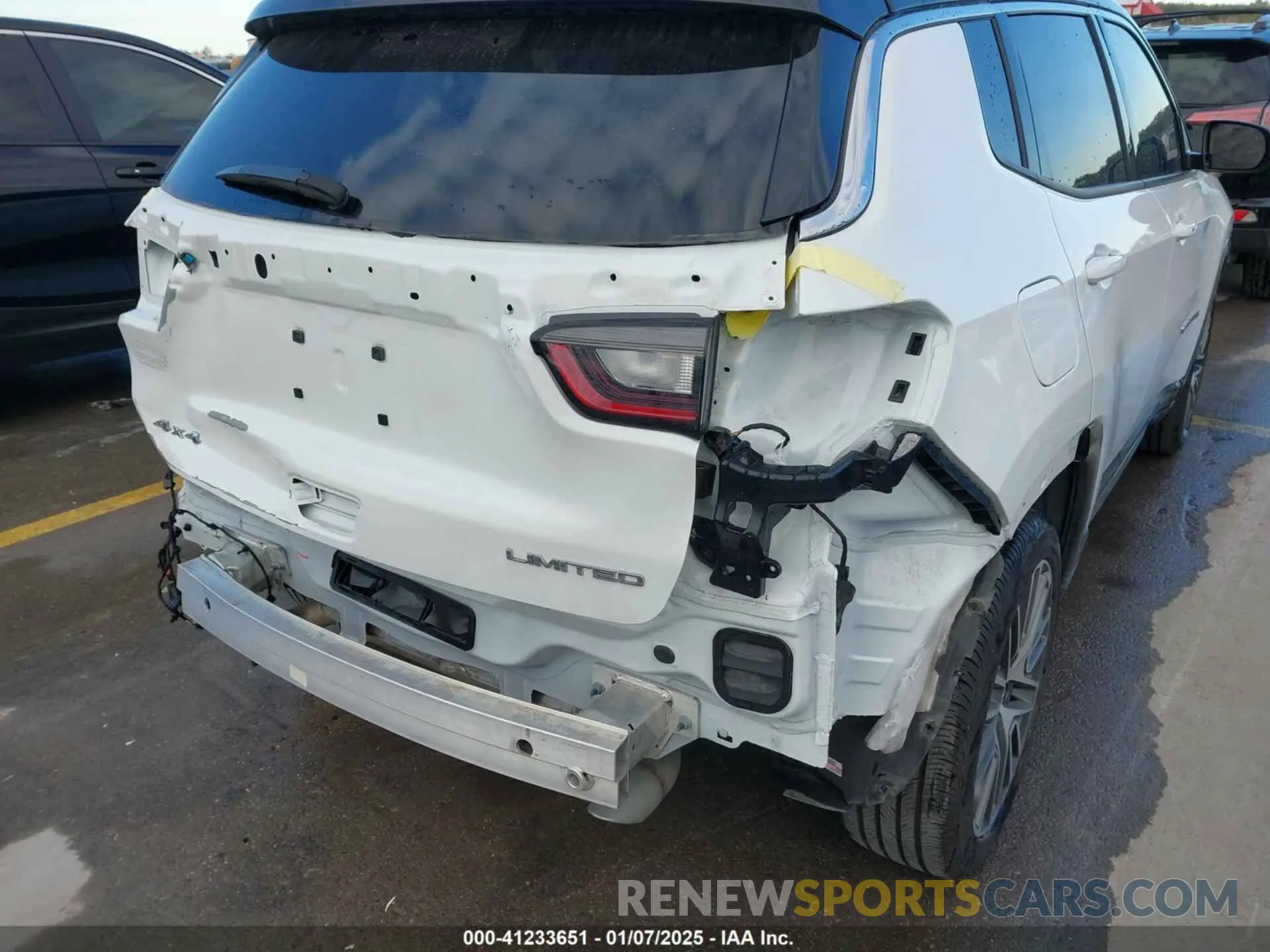 19 Photograph of a damaged car 3C4NJDCN3PT541204 JEEP COMPASS 2023
