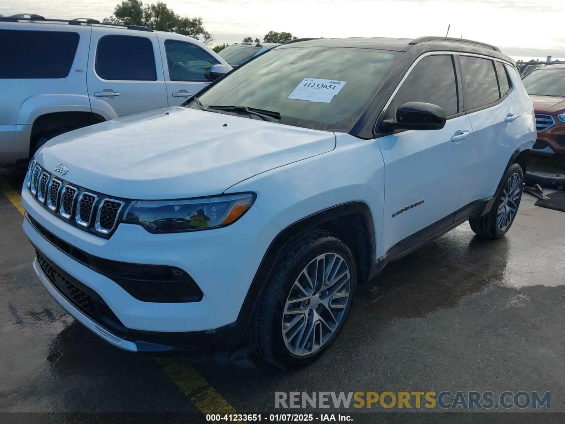 2 Photograph of a damaged car 3C4NJDCN3PT541204 JEEP COMPASS 2023