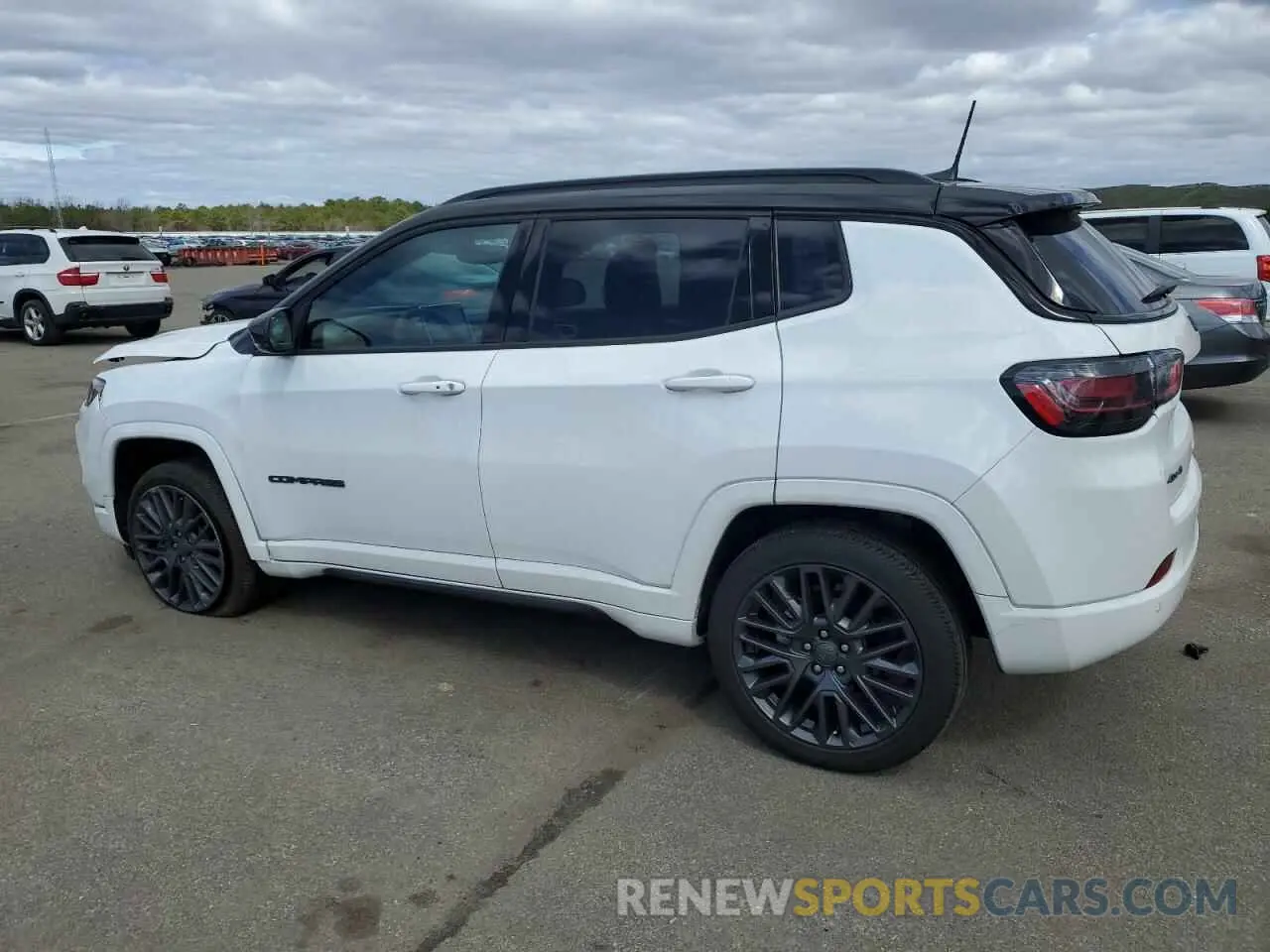 2 Photograph of a damaged car 3C4NJDCN3PT552039 JEEP COMPASS 2023