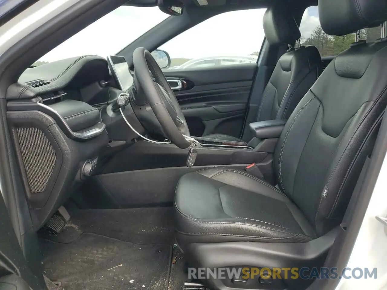 7 Photograph of a damaged car 3C4NJDCN3PT552039 JEEP COMPASS 2023