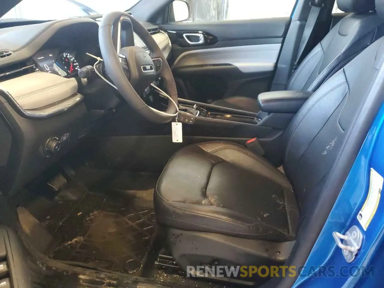 7 Photograph of a damaged car 3C4NJDCN4PT517431 JEEP COMPASS 2023