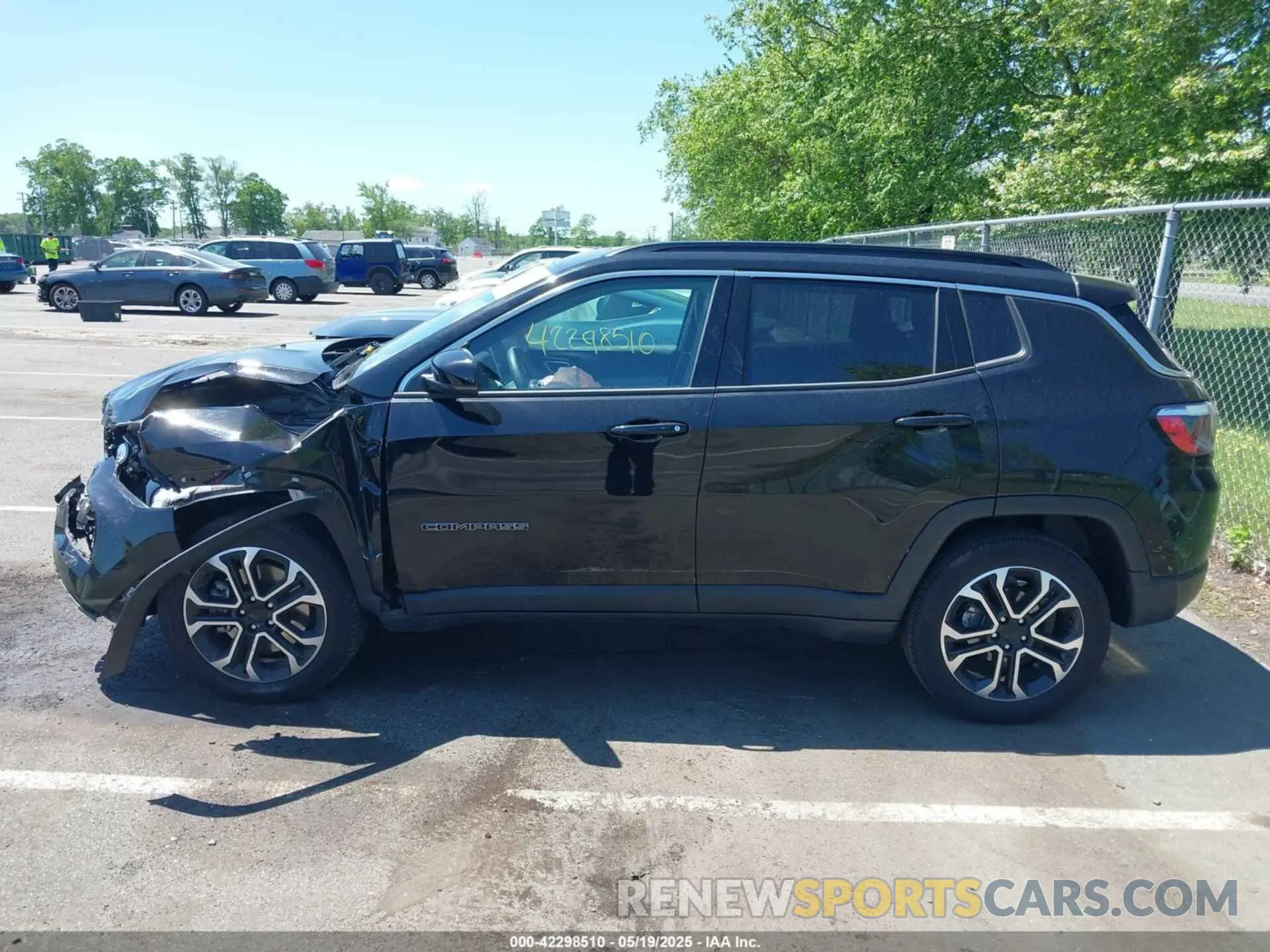 14 Photograph of a damaged car 3C4NJDCN4PT521446 JEEP COMPASS 2023
