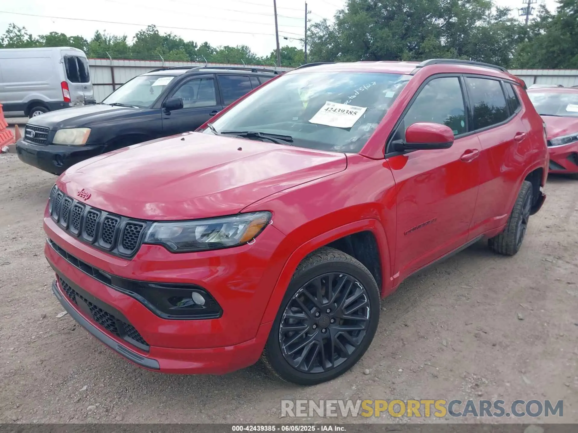 2 Photograph of a damaged car 3C4NJDCN6PT511615 JEEP COMPASS 2023