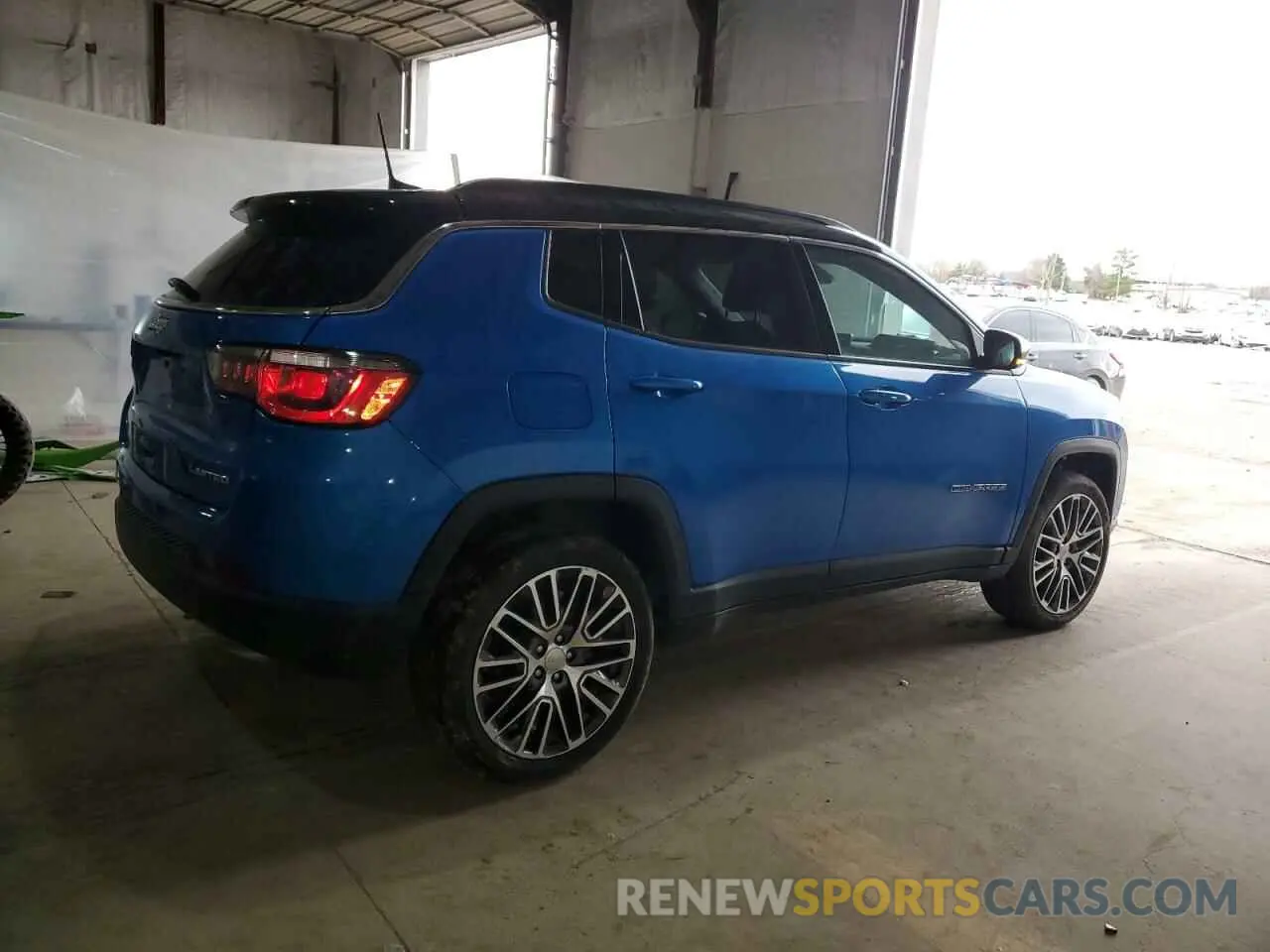 3 Photograph of a damaged car 3C4NJDCN6PT568252 JEEP COMPASS 2023