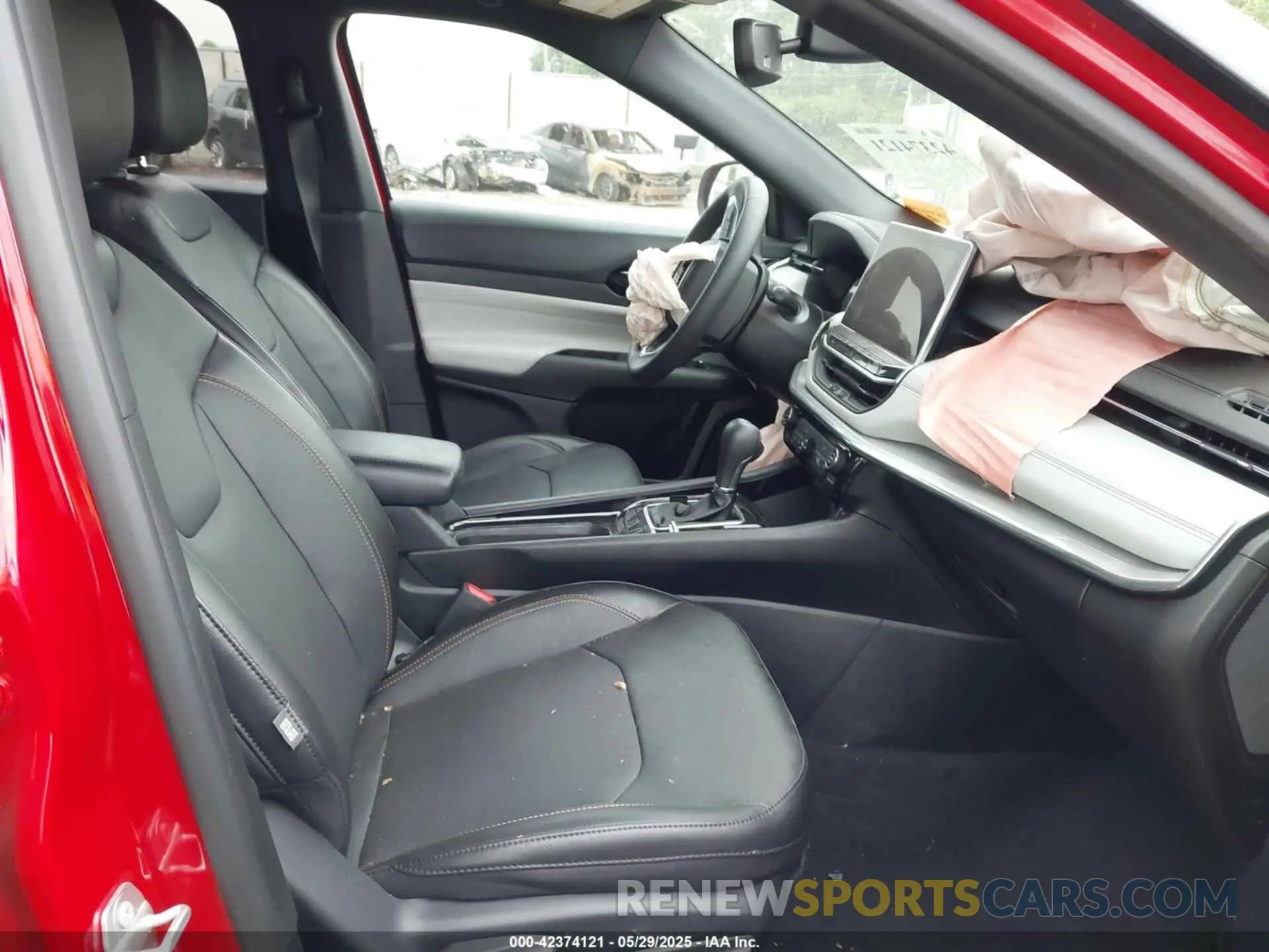 5 Photograph of a damaged car 3C4NJDCN7PT531789 JEEP COMPASS 2023