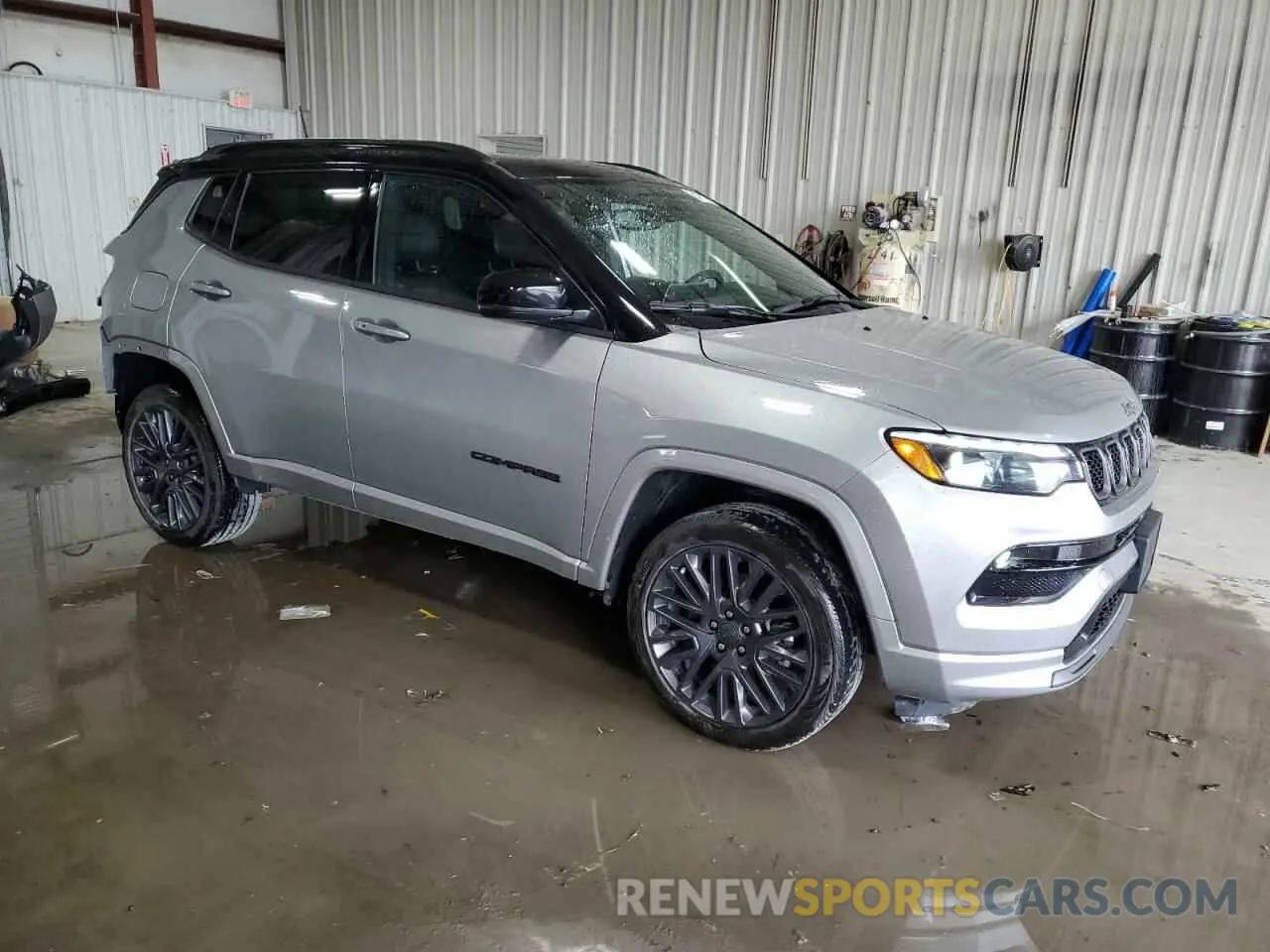 4 Photograph of a damaged car 3C4NJDCN7PT535874 JEEP COMPASS 2023