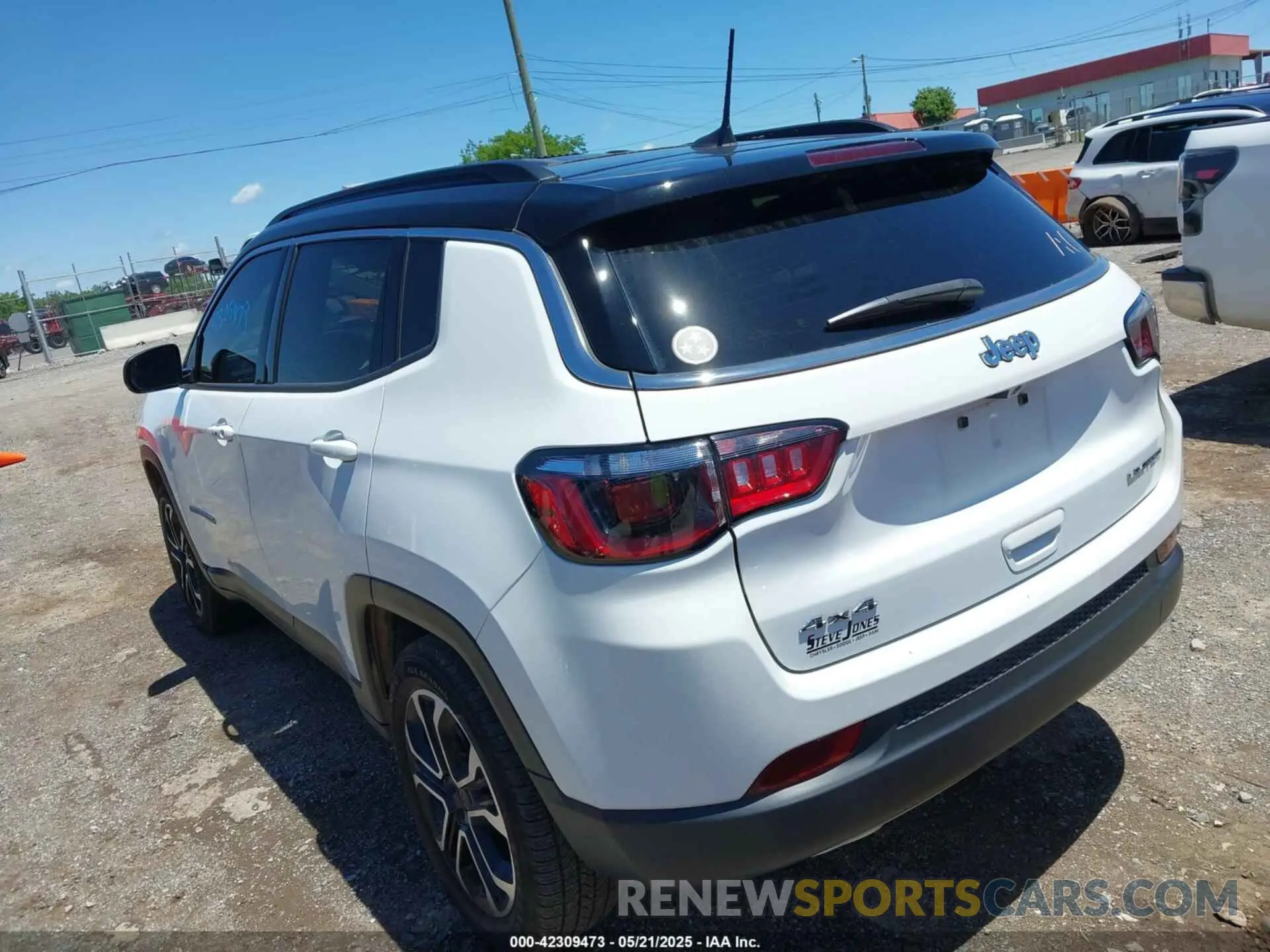 3 Photograph of a damaged car 3C4NJDCN7PT555428 JEEP COMPASS 2023