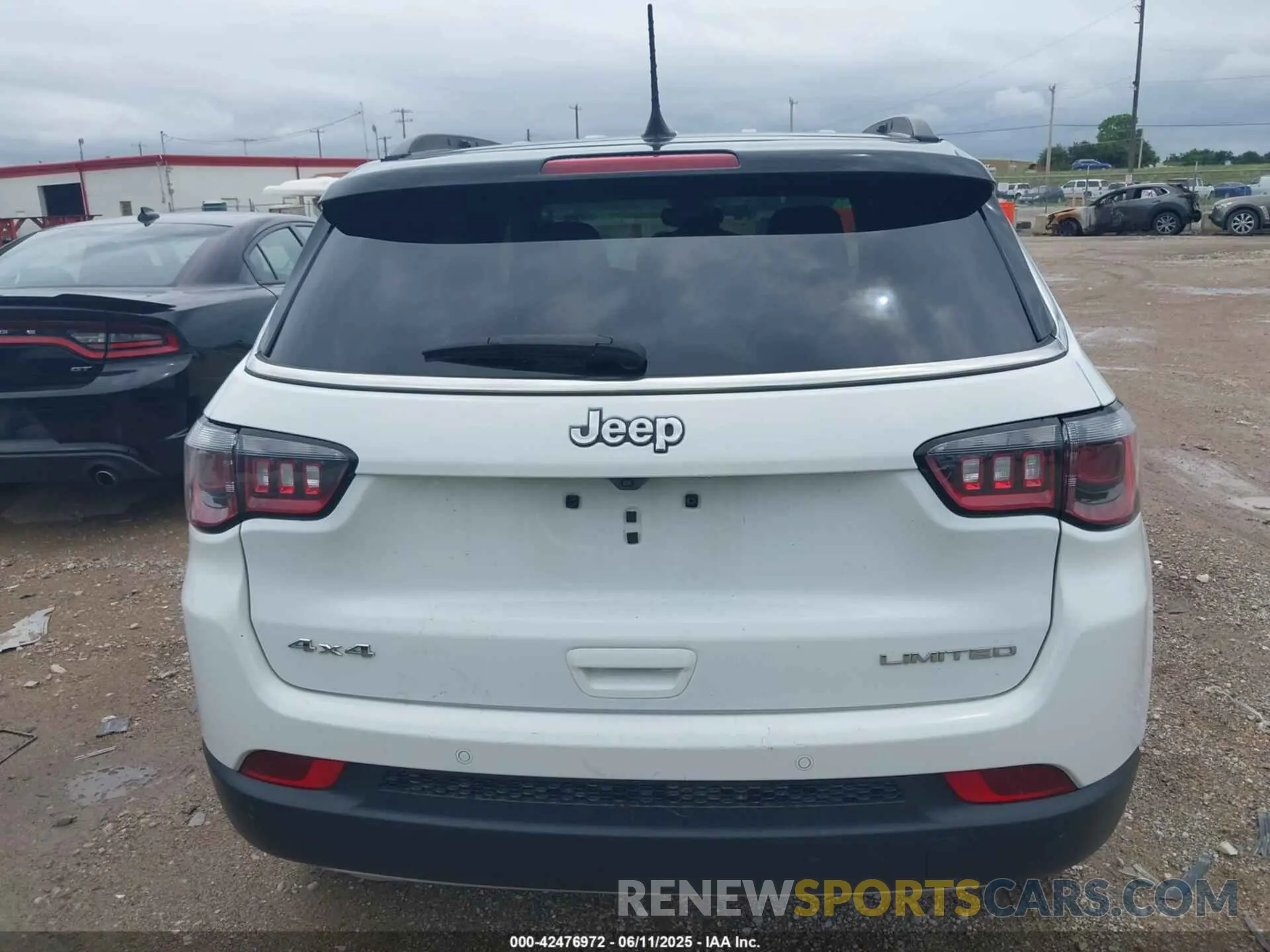 16 Photograph of a damaged car 3C4NJDCN7PT566543 JEEP COMPASS 2023