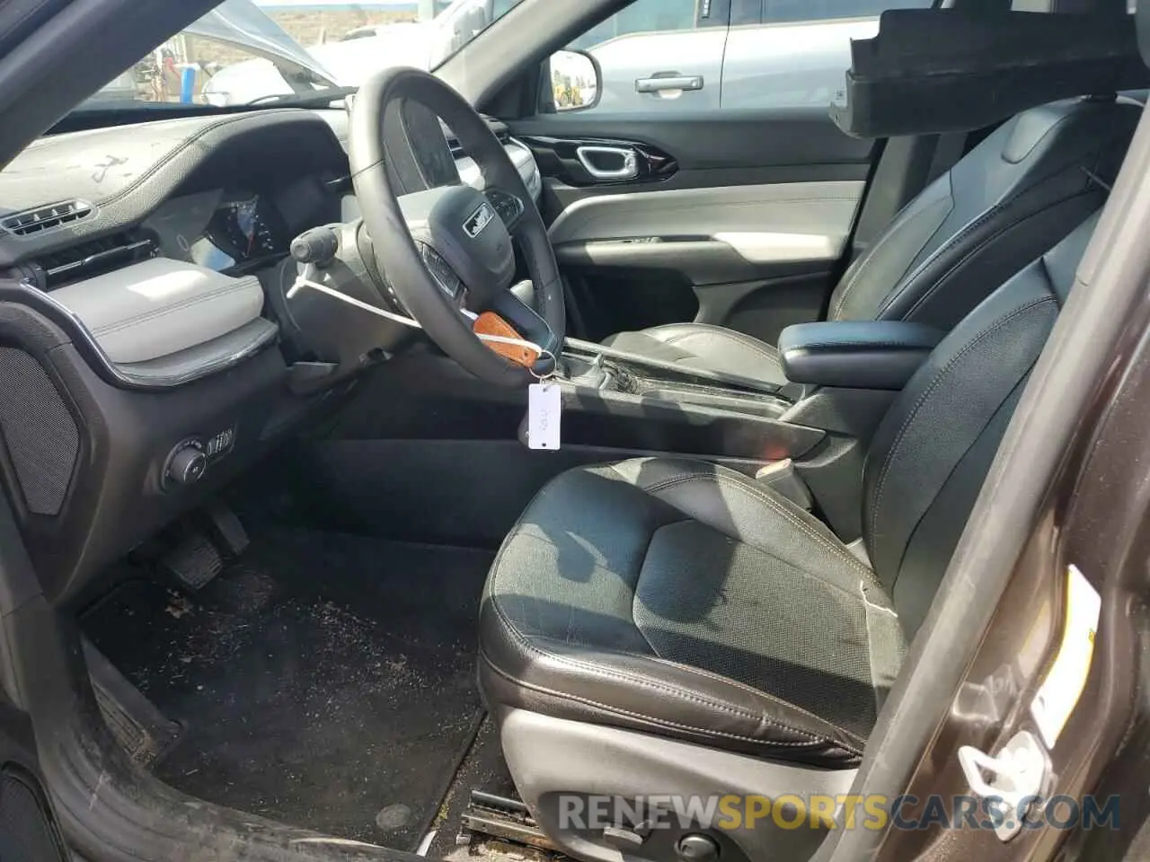 7 Photograph of a damaged car 3C4NJDCN8PT529629 JEEP COMPASS 2023