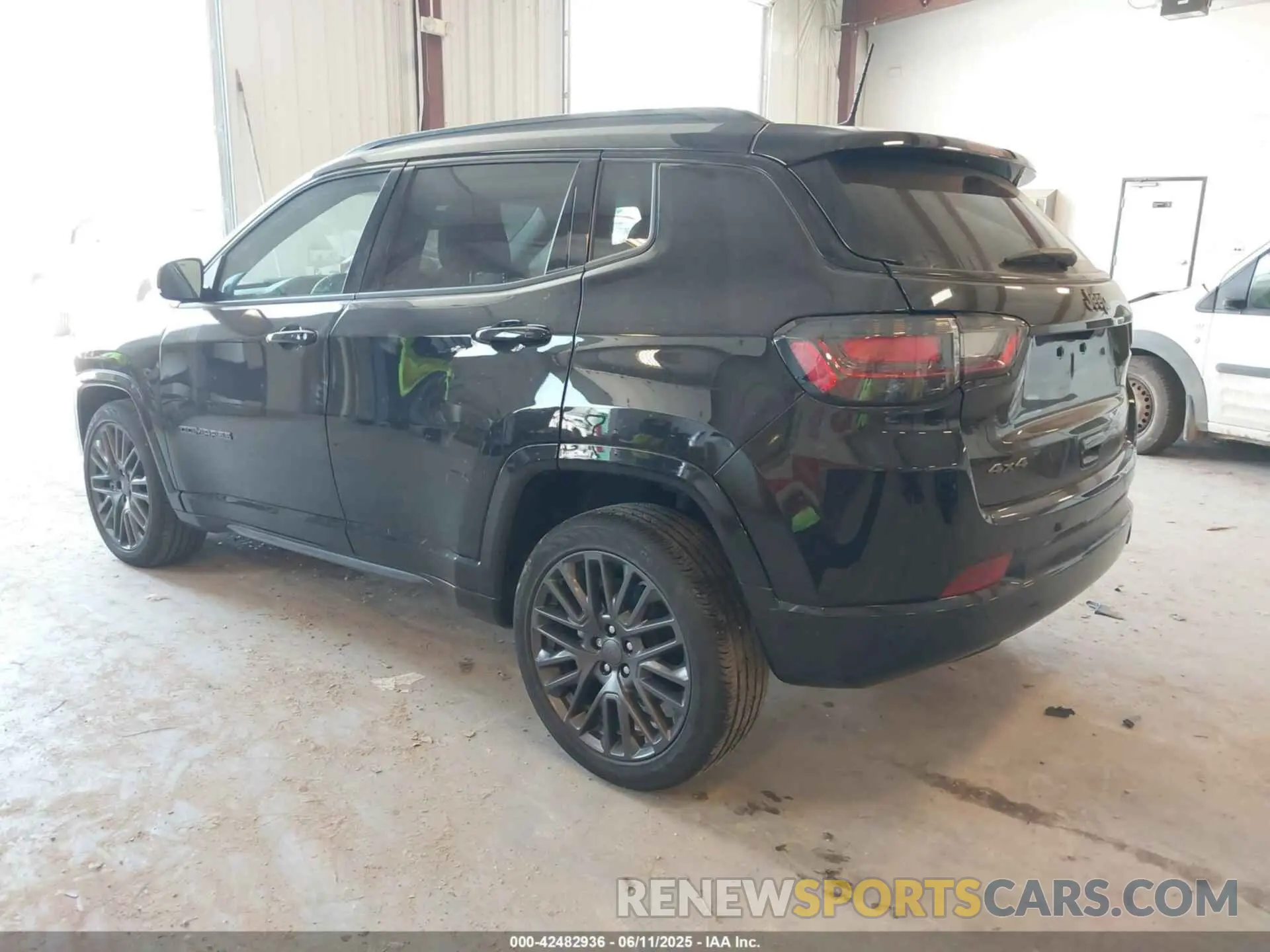 3 Photograph of a damaged car 3C4NJDCN8PT546852 JEEP COMPASS 2023