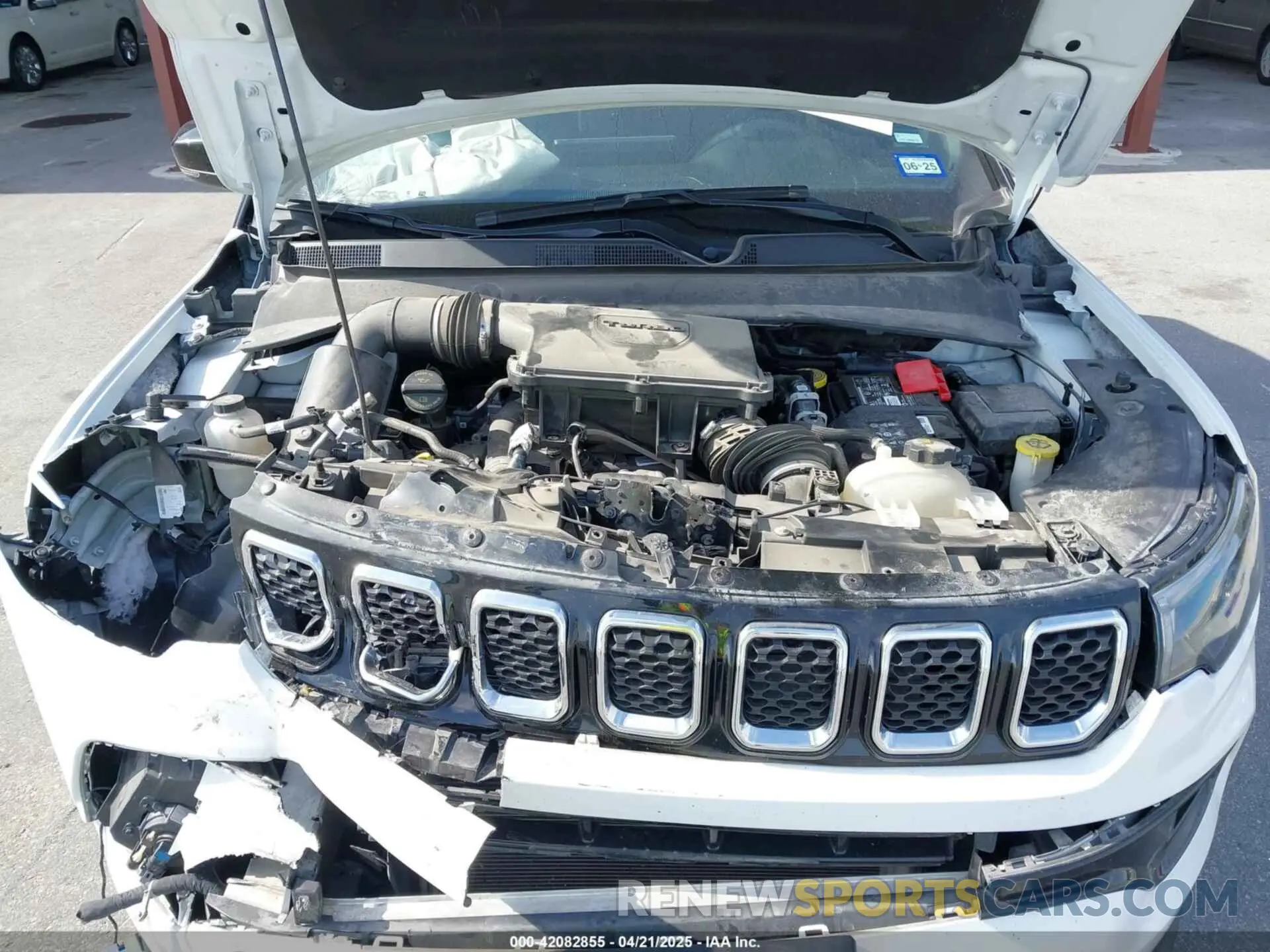 10 Photograph of a damaged car 3C4NJDCN8PT565904 JEEP COMPASS 2023