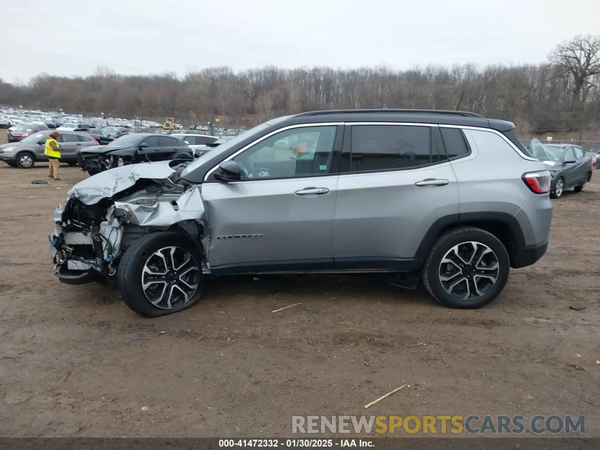 13 Photograph of a damaged car 3C4NJDCN9PT508997 JEEP COMPASS 2023