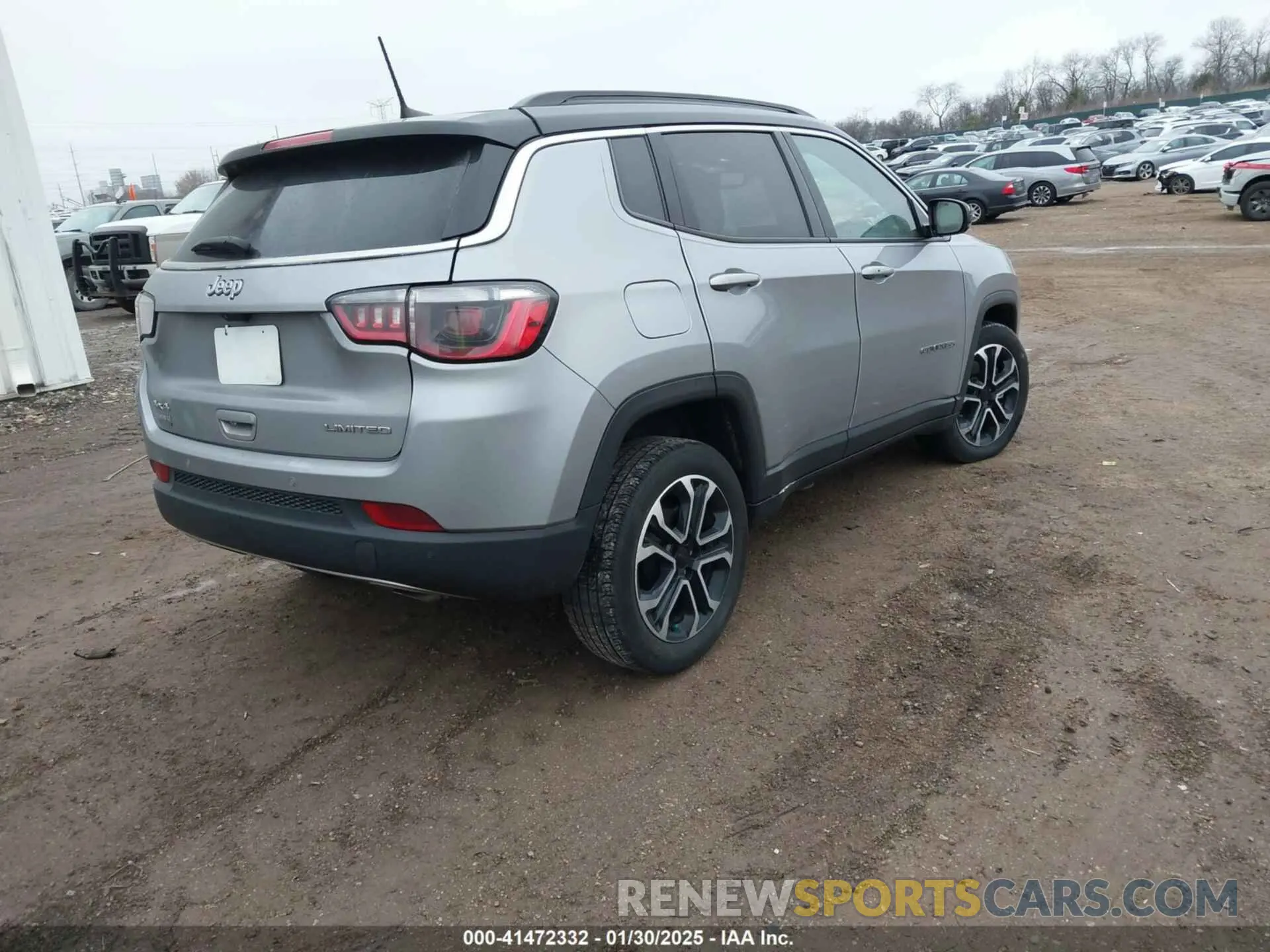 4 Photograph of a damaged car 3C4NJDCN9PT508997 JEEP COMPASS 2023