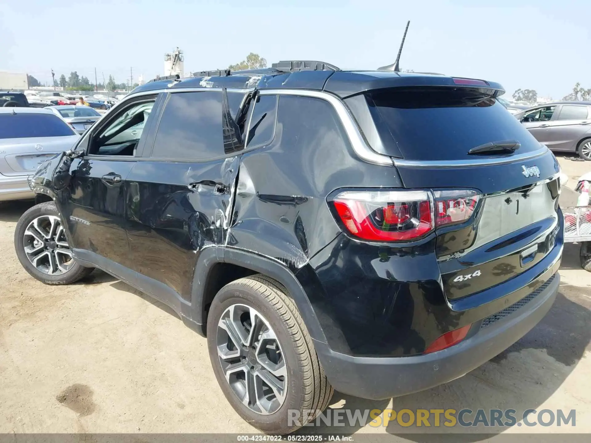 3 Photograph of a damaged car 3C4NJDCN9PT539652 JEEP COMPASS 2023