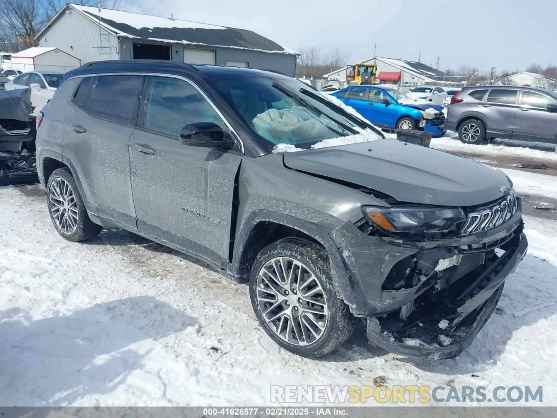 1 Photograph of a damaged car 3C4NJDCNXPT541331 JEEP COMPASS 2023