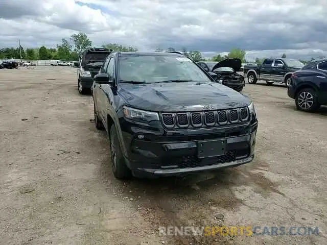 13 Photograph of a damaged car 3C4NJDCNXPT543256 JEEP COMPASS 2023