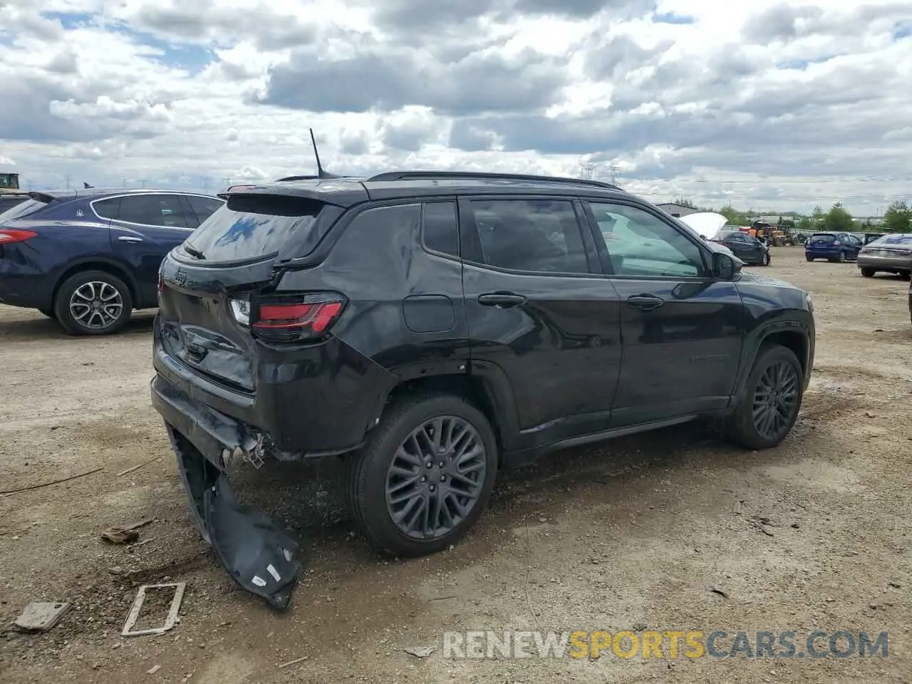 3 Photograph of a damaged car 3C4NJDCNXPT543256 JEEP COMPASS 2023