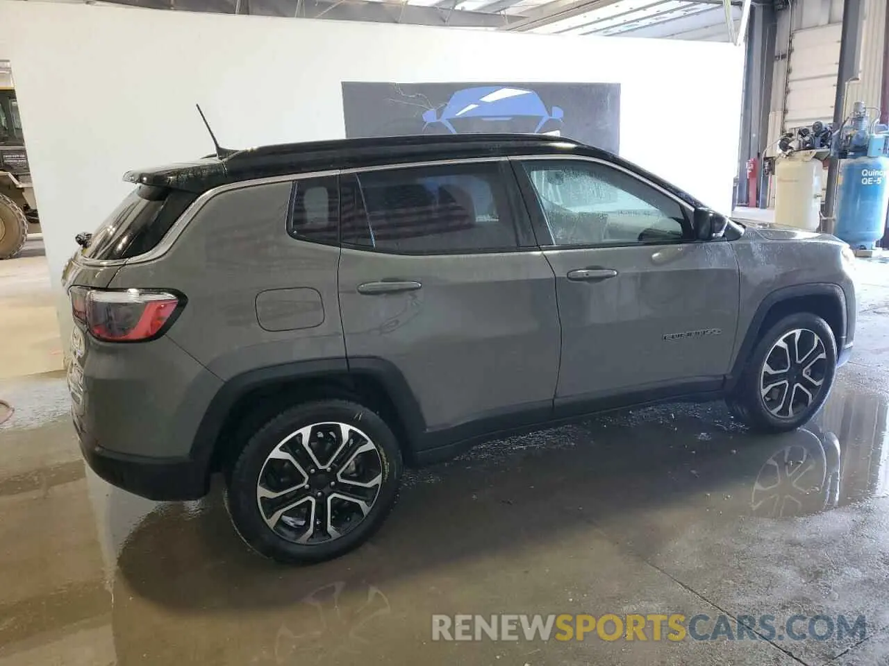 3 Photograph of a damaged car 3C4NJDCNXPT564799 JEEP COMPASS 2023