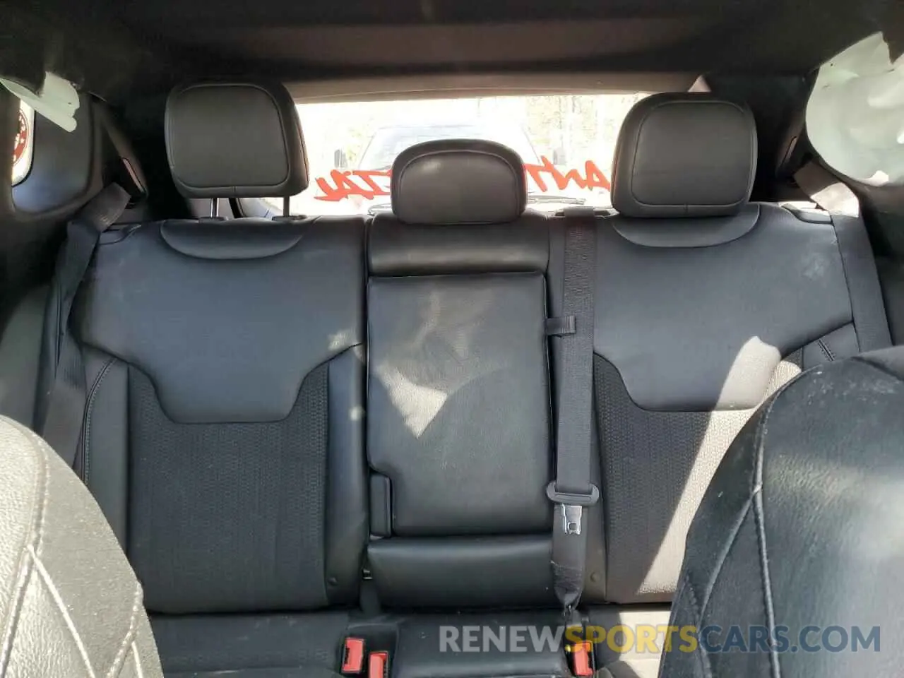 10 Photograph of a damaged car 3C4NJDDN0PT506697 JEEP COMPASS 2023