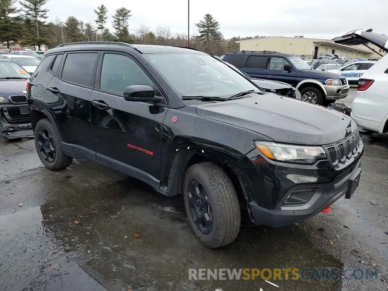 4 Photograph of a damaged car 3C4NJDDN0PT531177 JEEP COMPASS 2023
