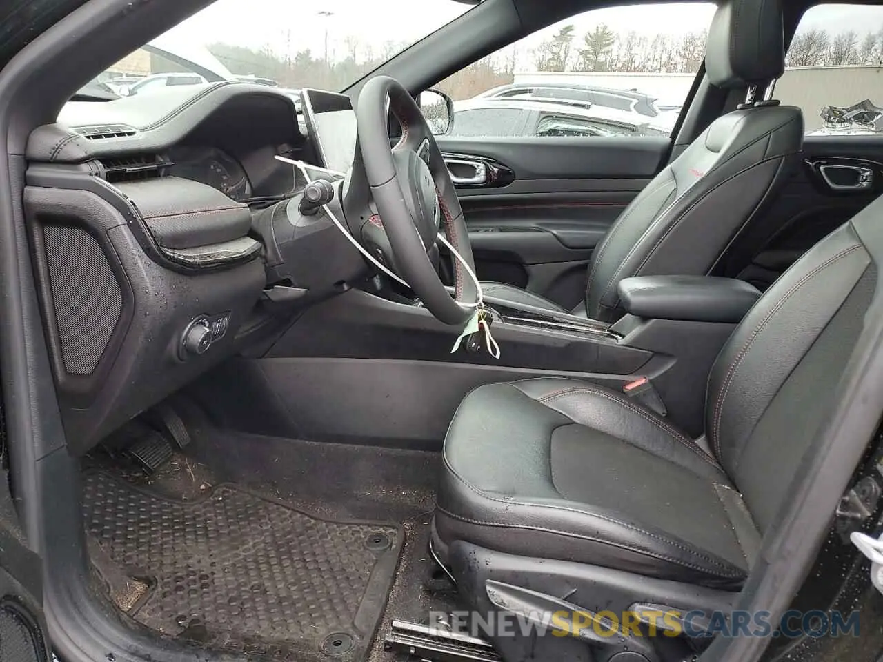 7 Photograph of a damaged car 3C4NJDDN0PT531177 JEEP COMPASS 2023
