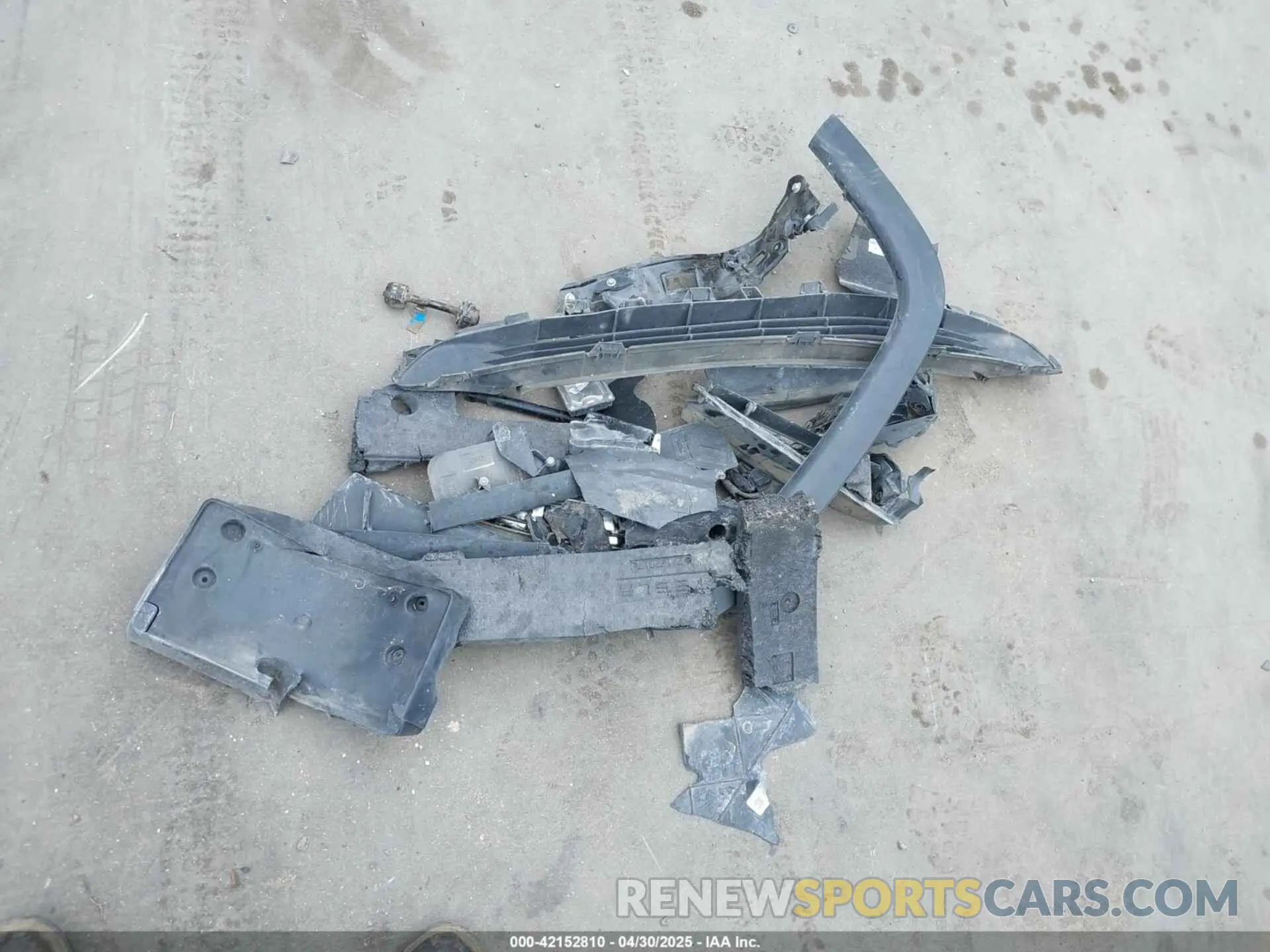 12 Photograph of a damaged car 3C4NJDDN1PT556640 JEEP COMPASS 2023