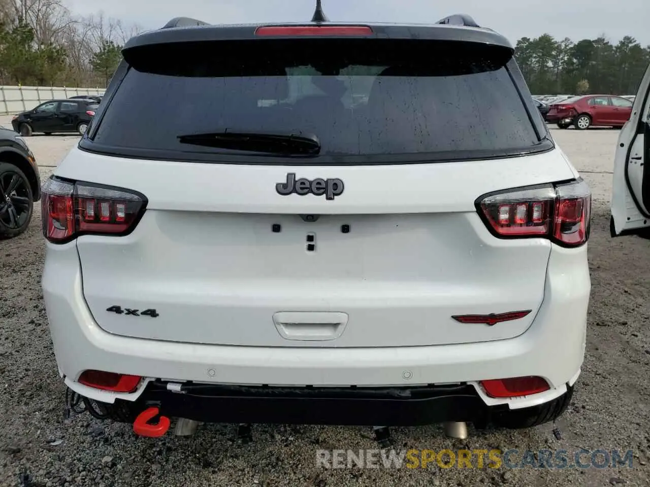 6 Photograph of a damaged car 3C4NJDDN1PT566763 JEEP COMPASS 2023