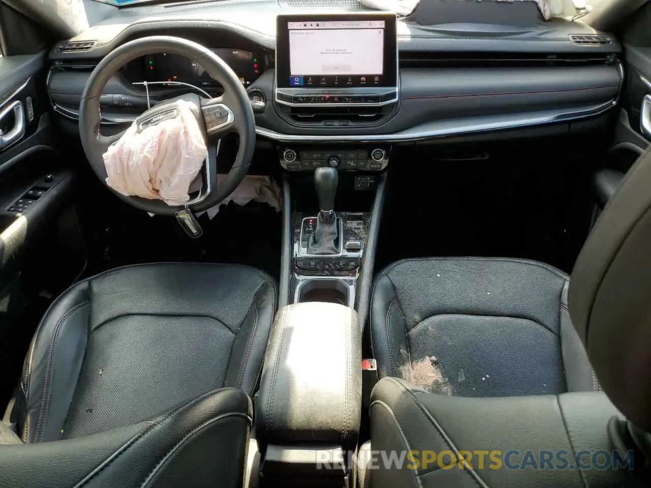 8 Photograph of a damaged car 3C4NJDDN2PT510783 JEEP COMPASS 2023