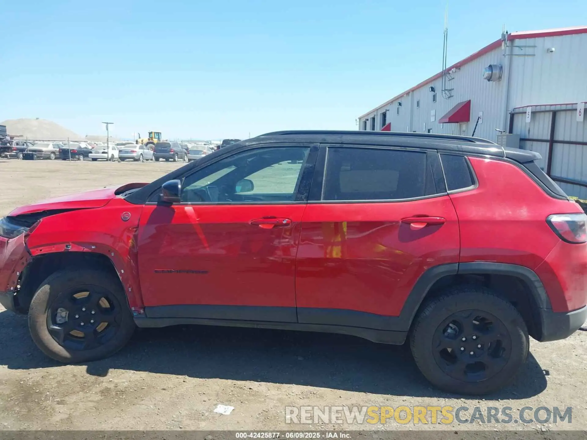 15 Photograph of a damaged car 3C4NJDDN2PT527857 JEEP COMPASS 2023