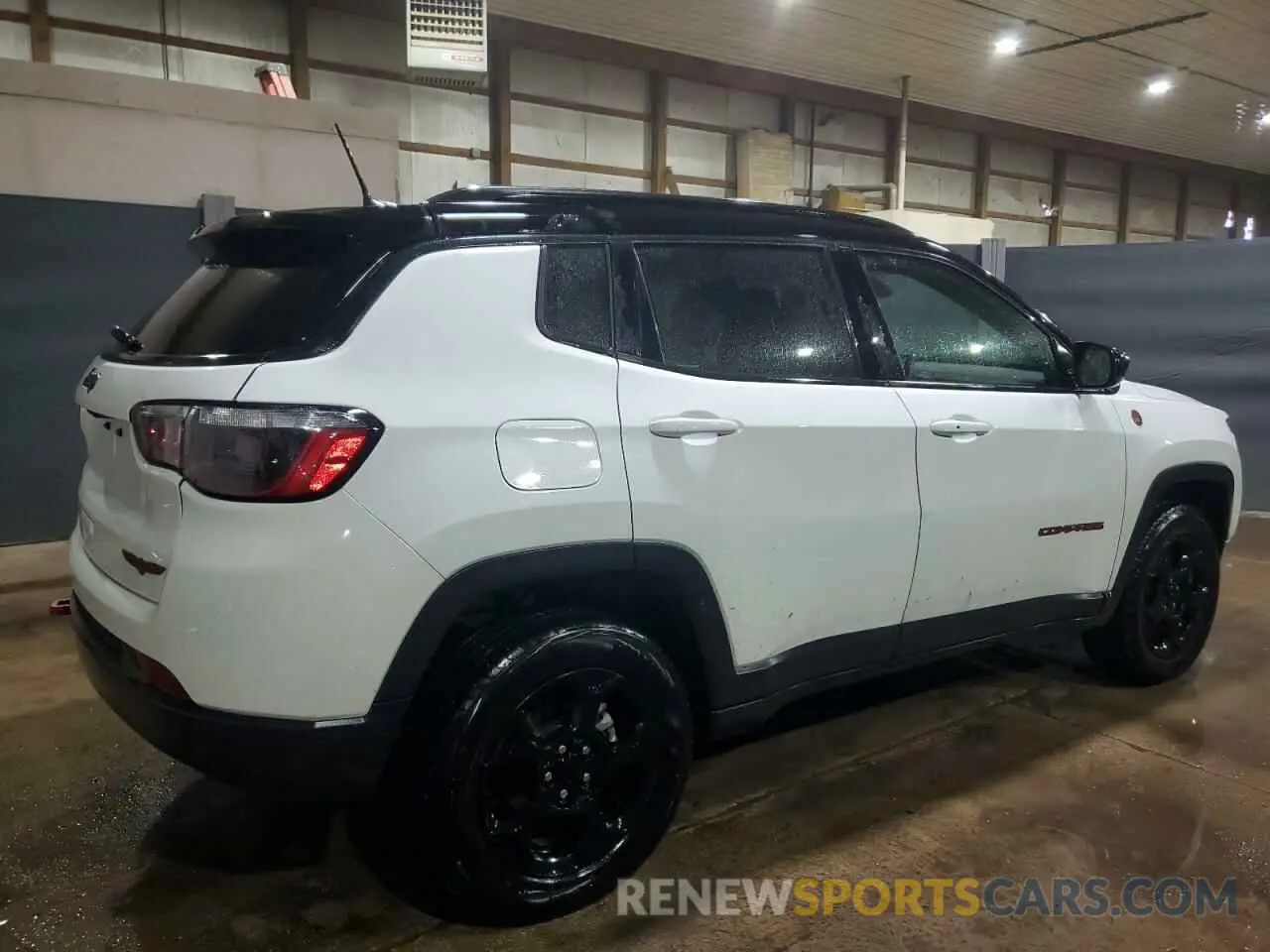 3 Photograph of a damaged car 3C4NJDDN2PT565122 JEEP COMPASS 2023