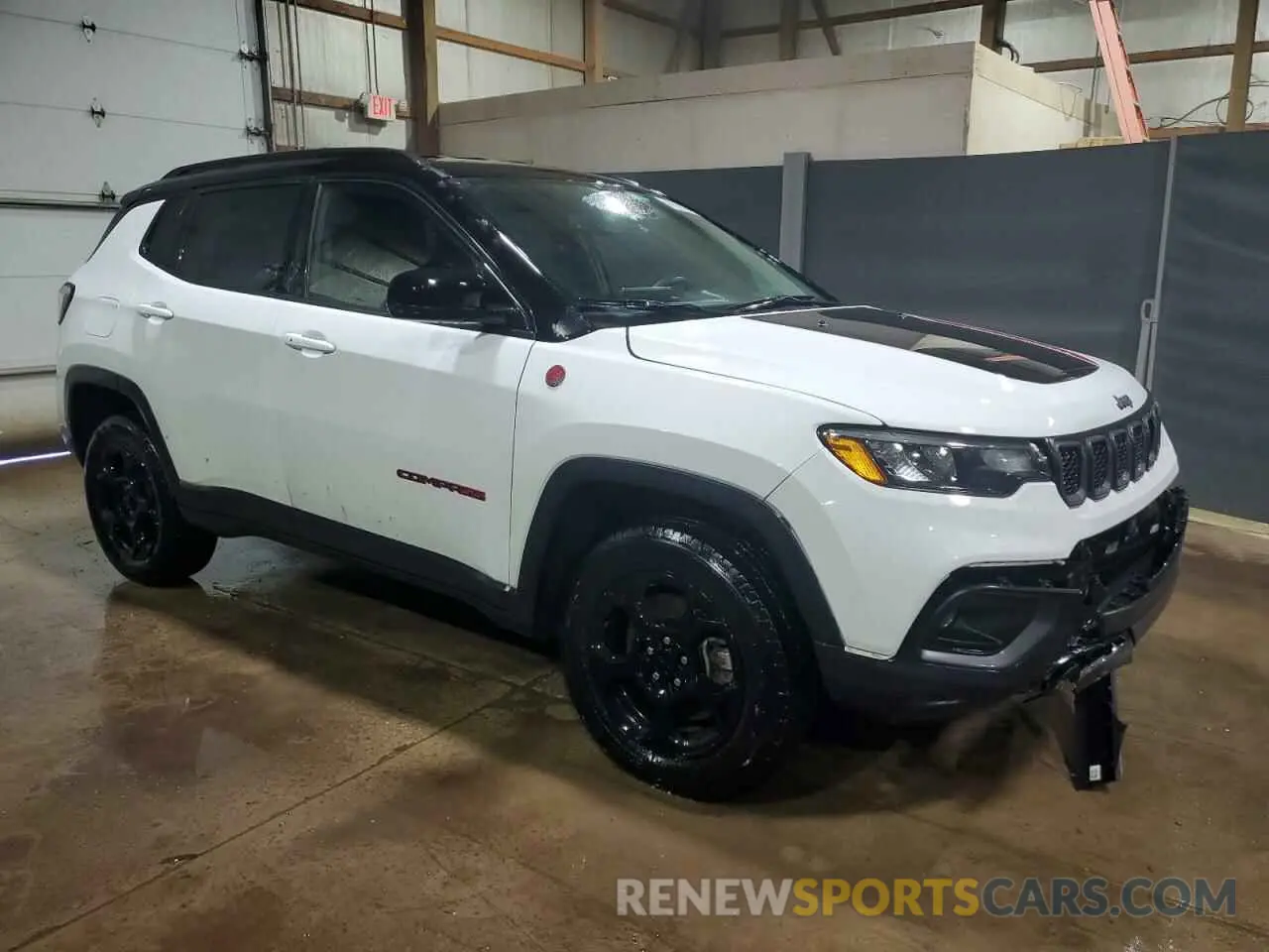4 Photograph of a damaged car 3C4NJDDN2PT565122 JEEP COMPASS 2023