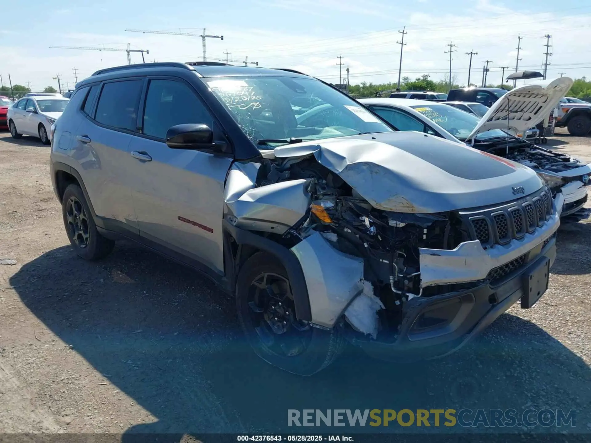 1 Photograph of a damaged car 3C4NJDDN2PT567047 JEEP COMPASS 2023