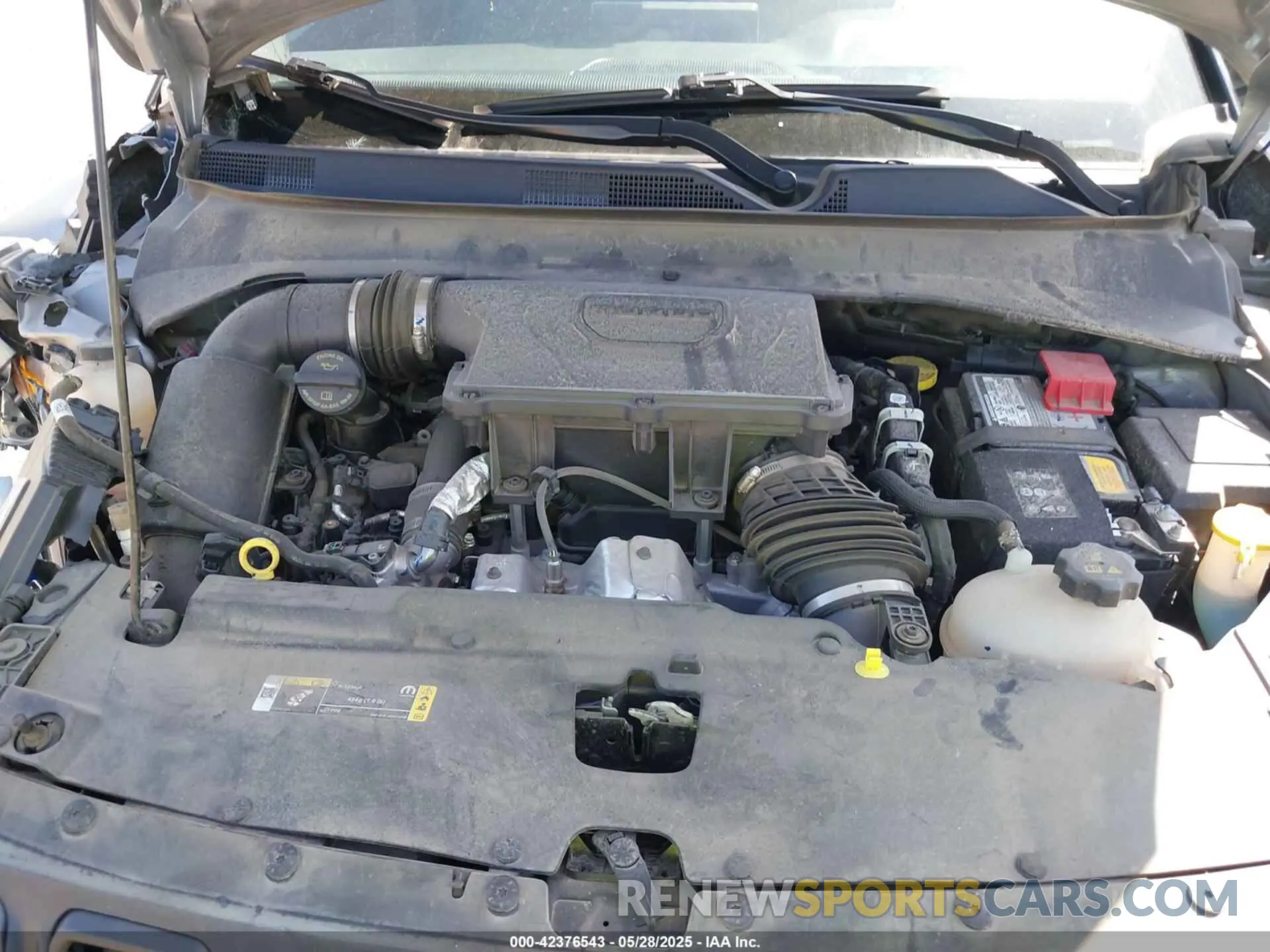 10 Photograph of a damaged car 3C4NJDDN2PT567047 JEEP COMPASS 2023