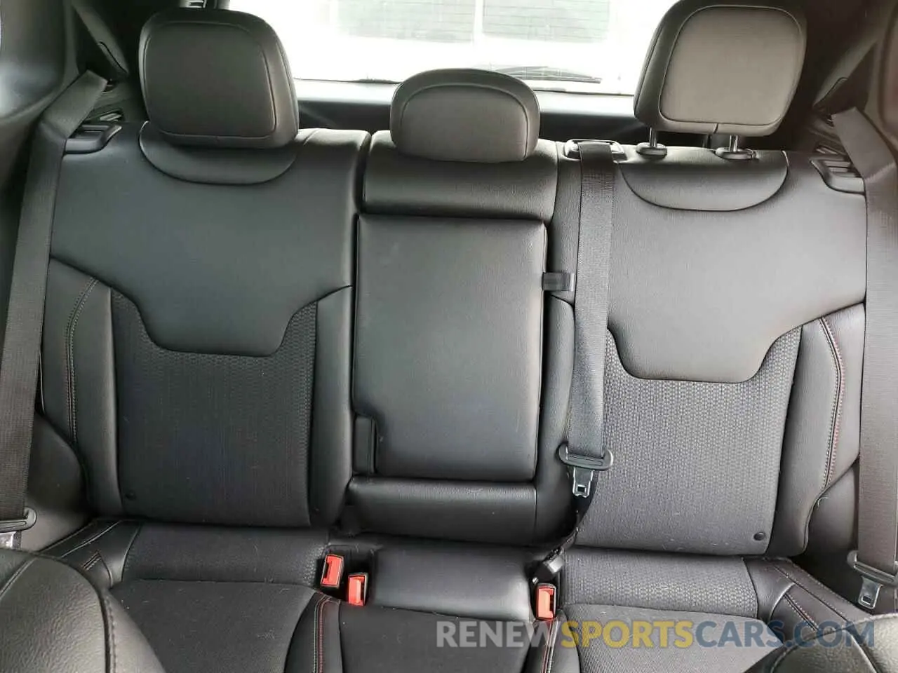 10 Photograph of a damaged car 3C4NJDDN2PT570613 JEEP COMPASS 2023