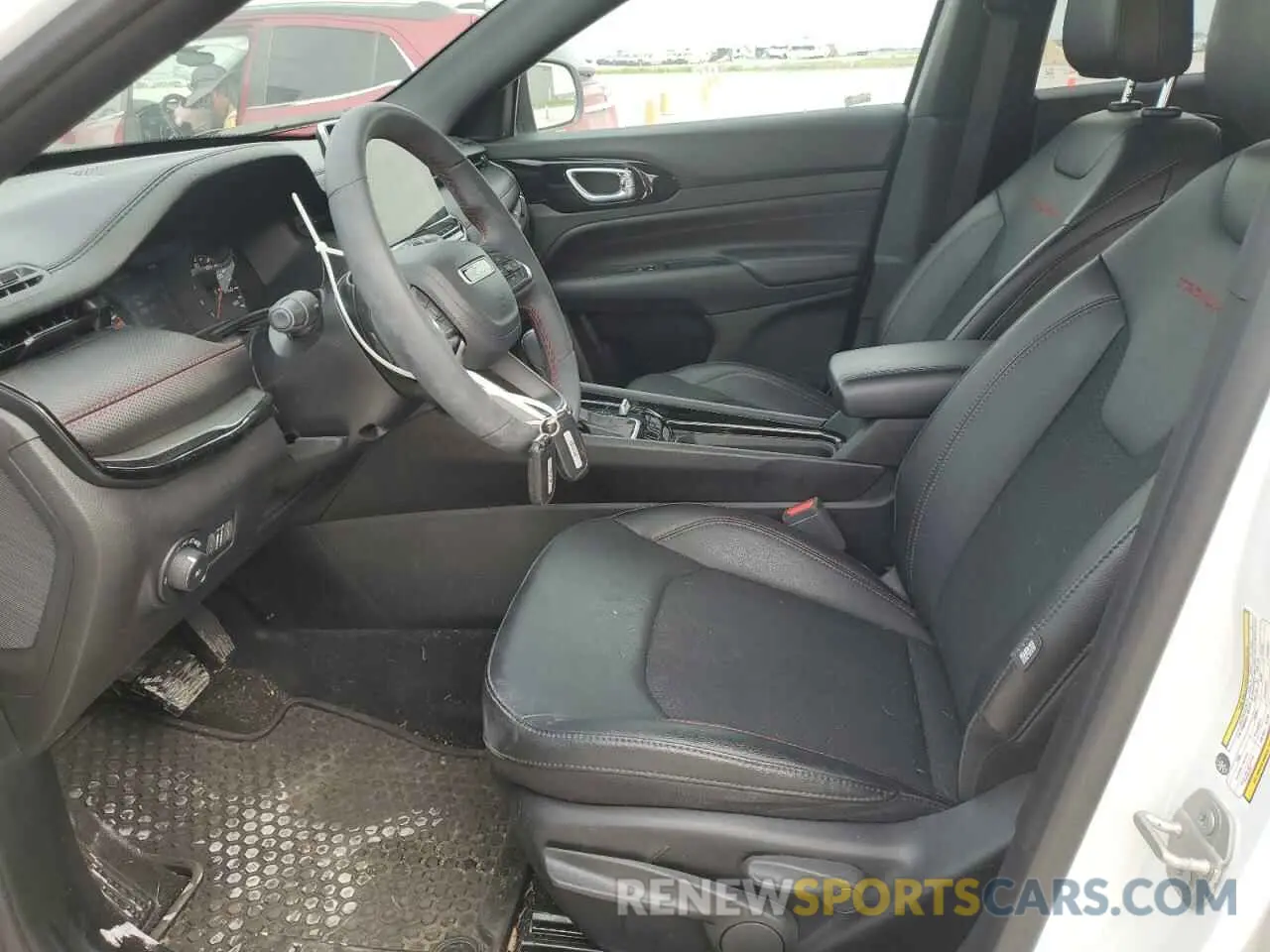7 Photograph of a damaged car 3C4NJDDN2PT570613 JEEP COMPASS 2023