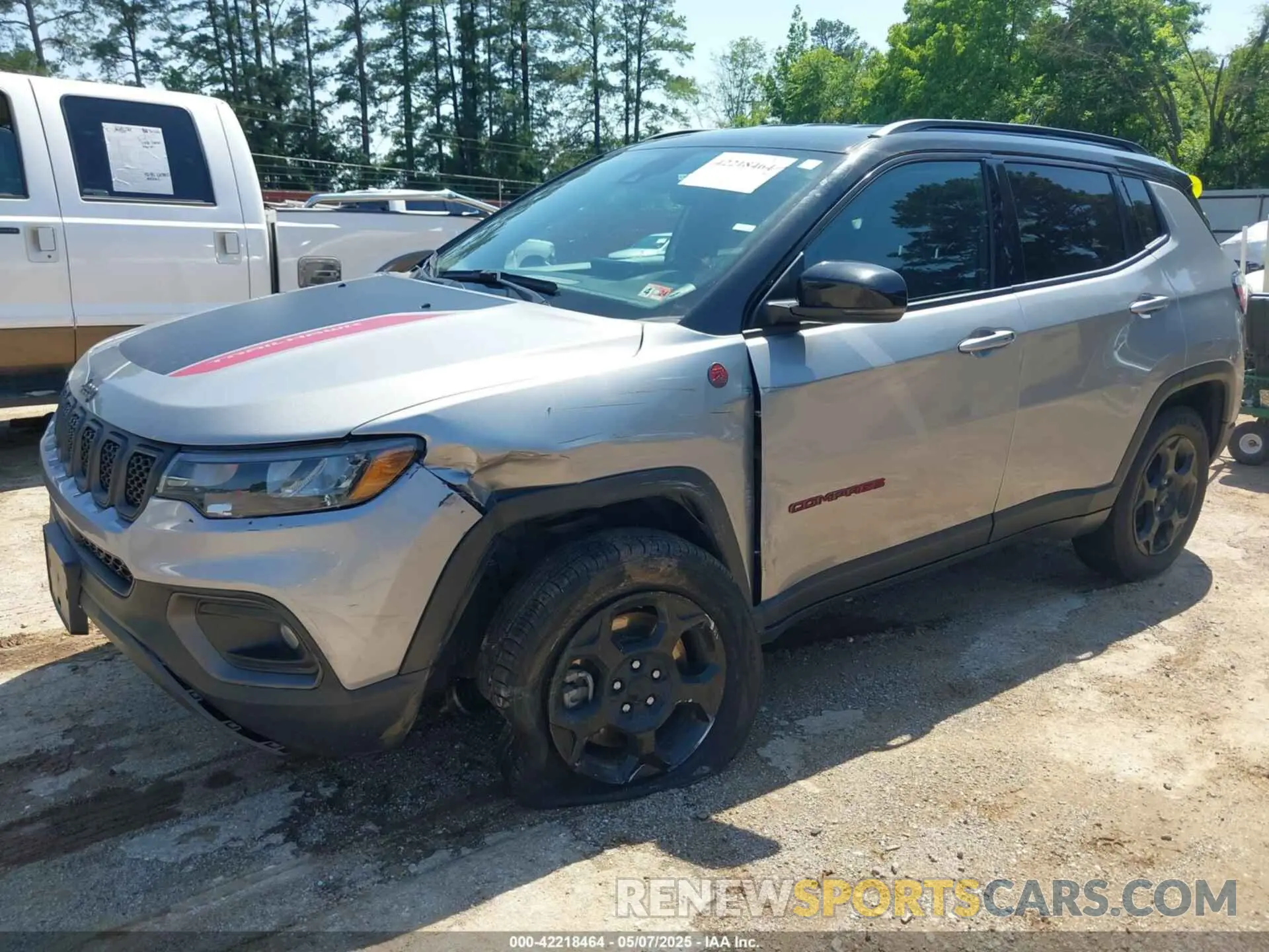 2 Photograph of a damaged car 3C4NJDDN3PT527995 JEEP COMPASS 2023