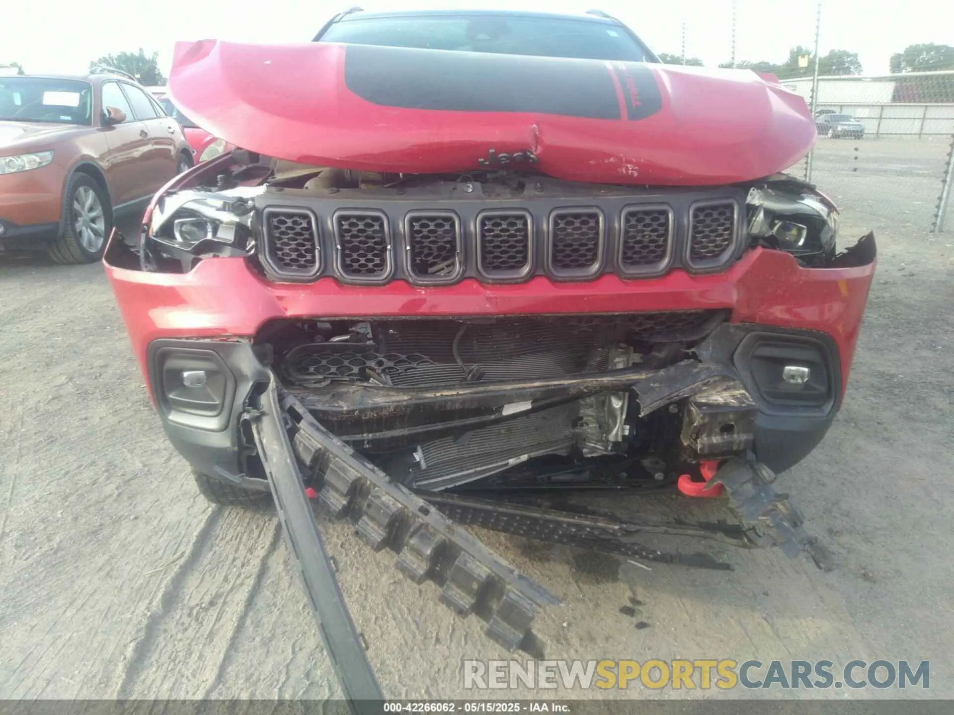 6 Photograph of a damaged car 3C4NJDDN4PT508324 JEEP COMPASS 2023