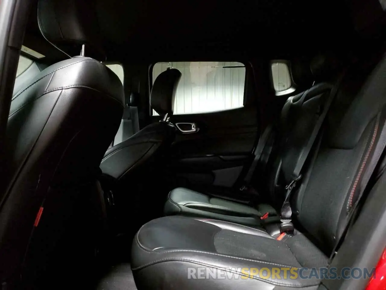 11 Photograph of a damaged car 3C4NJDDN5PT513984 JEEP COMPASS 2023