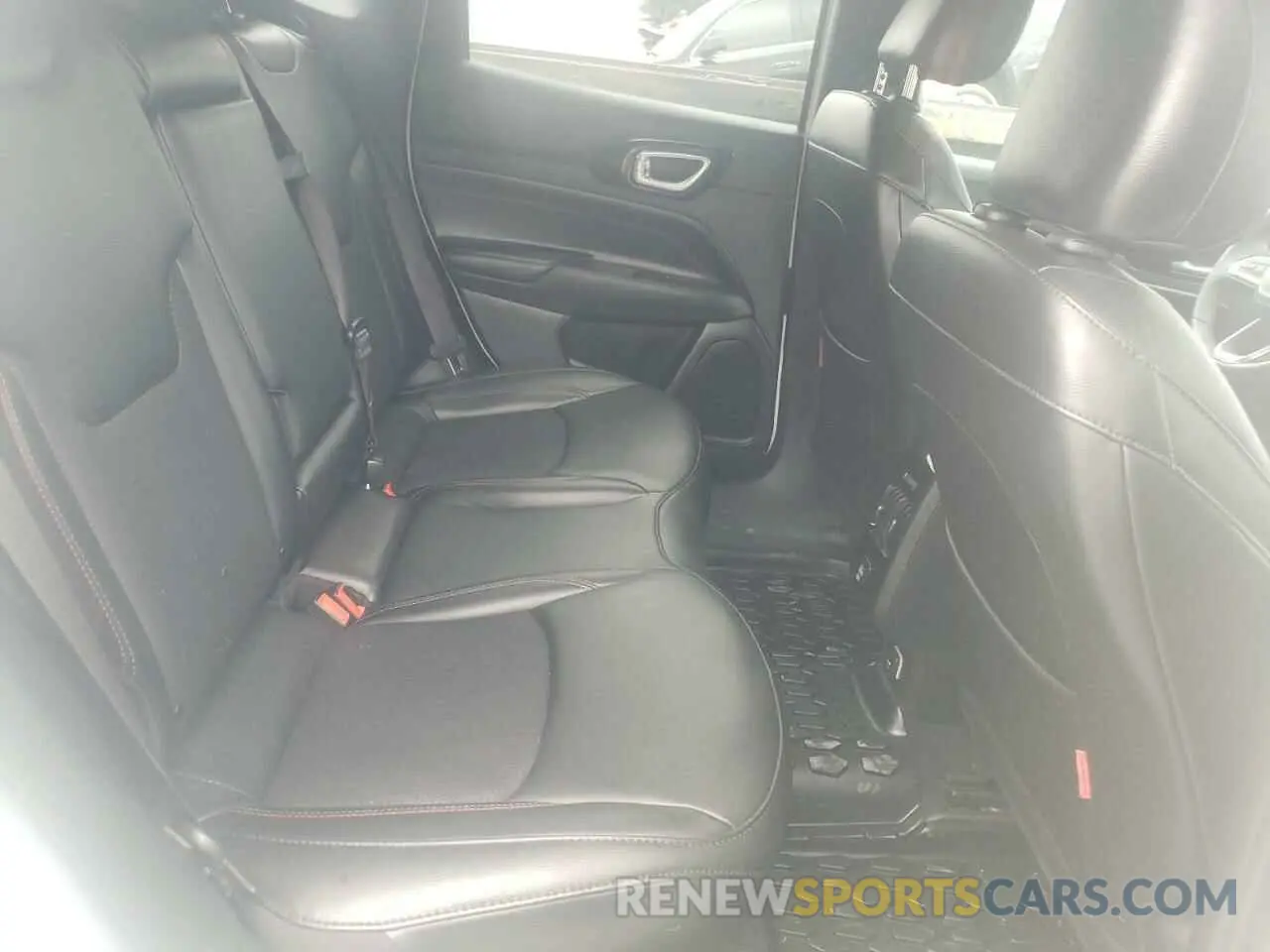 11 Photograph of a damaged car 3C4NJDDN5PT565793 JEEP COMPASS 2023