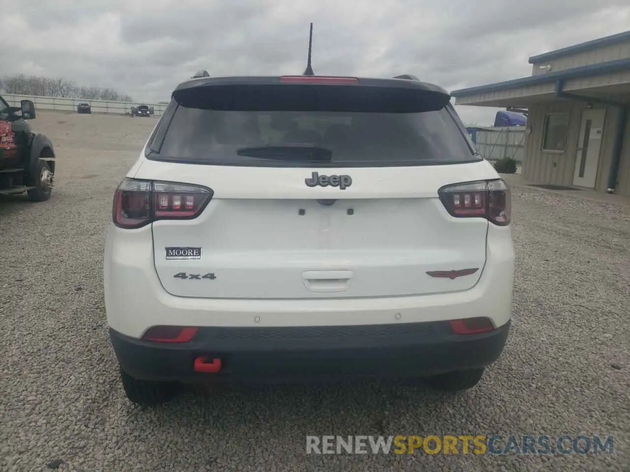 6 Photograph of a damaged car 3C4NJDDN5PT565793 JEEP COMPASS 2023