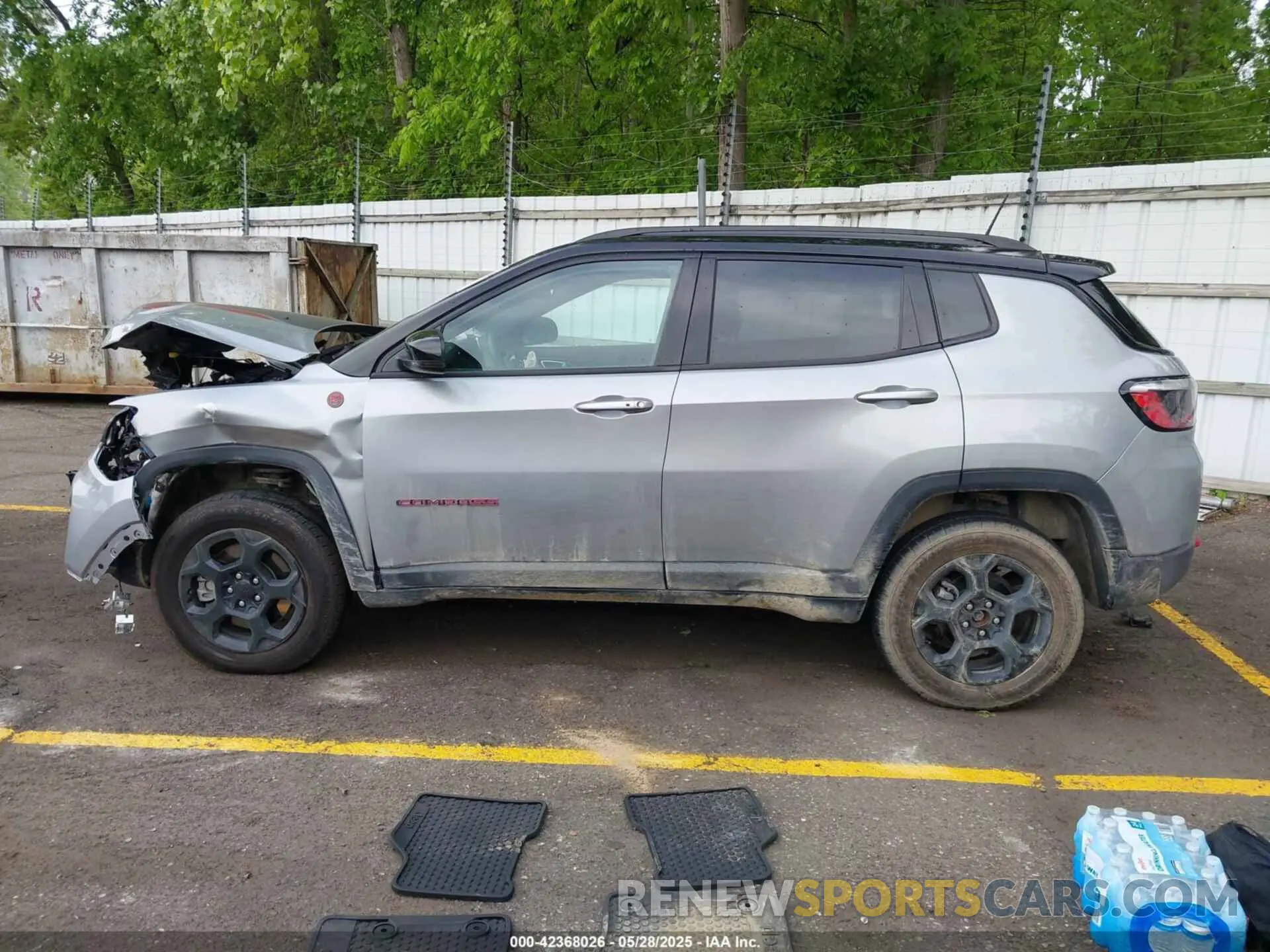 14 Photograph of a damaged car 3C4NJDDN8PT524820 JEEP COMPASS 2023