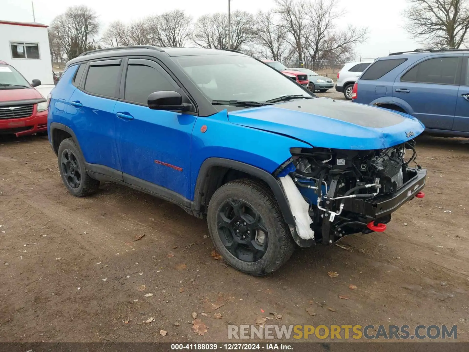 1 Photograph of a damaged car 3C4NJDDN8PT551998 JEEP COMPASS 2023