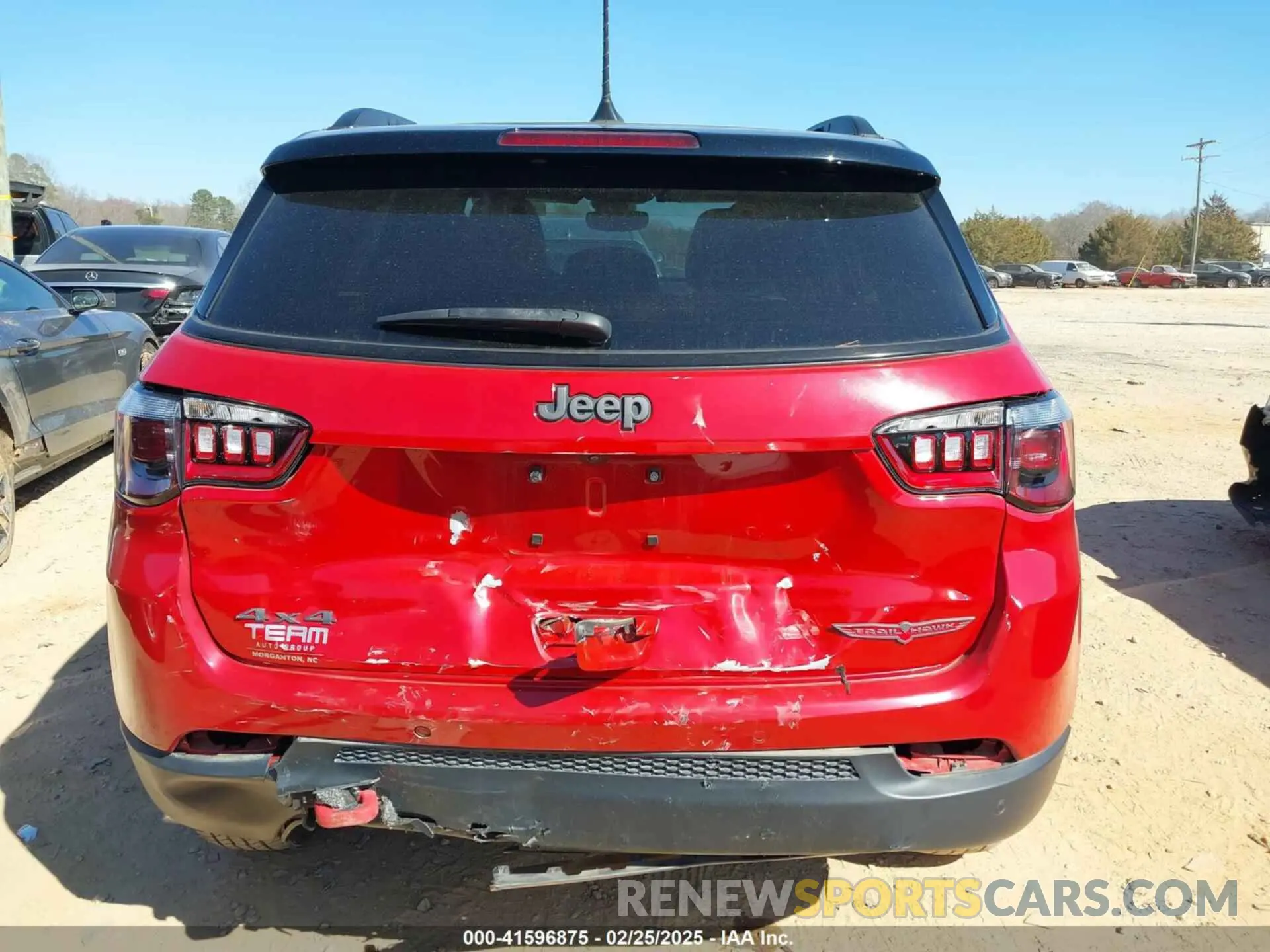 16 Photograph of a damaged car 3C4NJDDNXPT526231 JEEP COMPASS 2023
