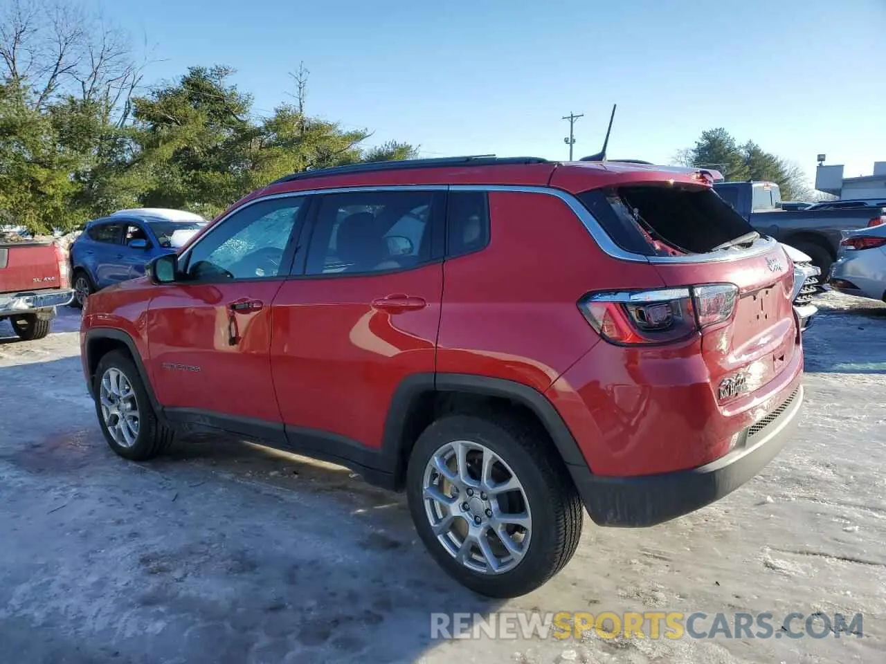 2 Photograph of a damaged car 3C4NJDFN4PT513567 JEEP COMPASS 2023