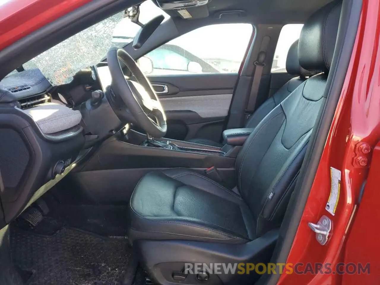 7 Photograph of a damaged car 3C4NJDFN4PT513567 JEEP COMPASS 2023